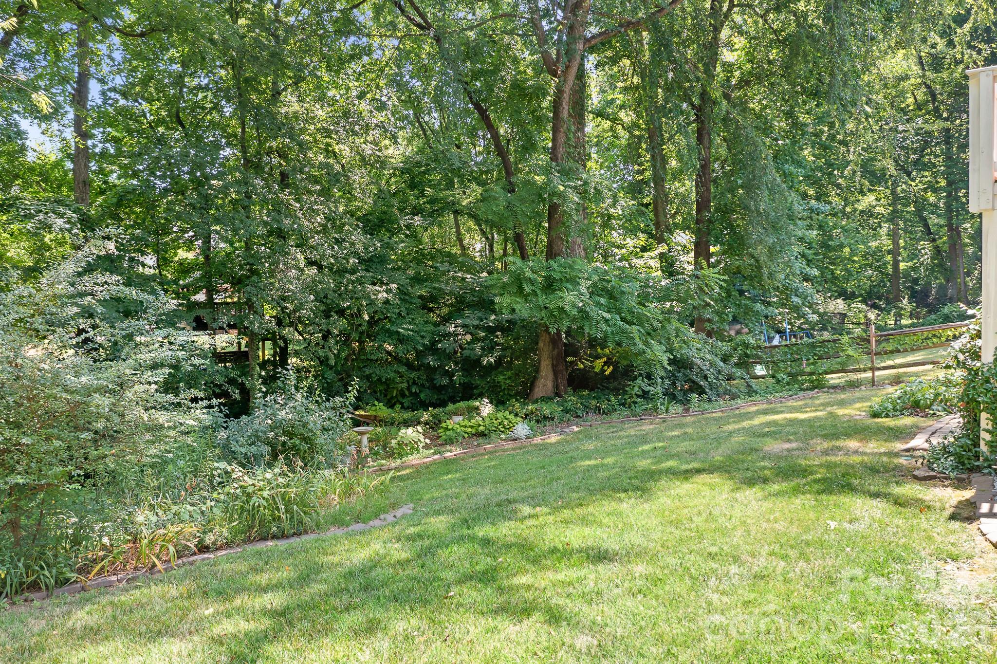 17324 Cambridge Grove Drive — Huntersville