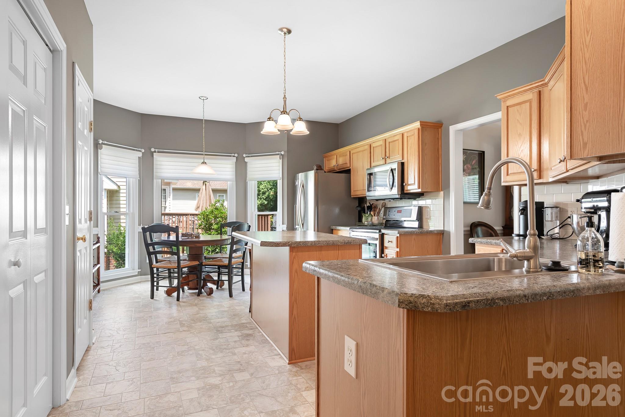 17324 Cambridge Grove Drive — Huntersville