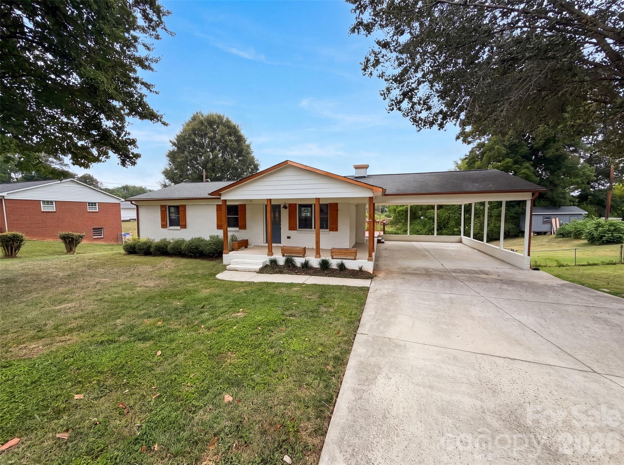 123 Rowe Street — Gastonia