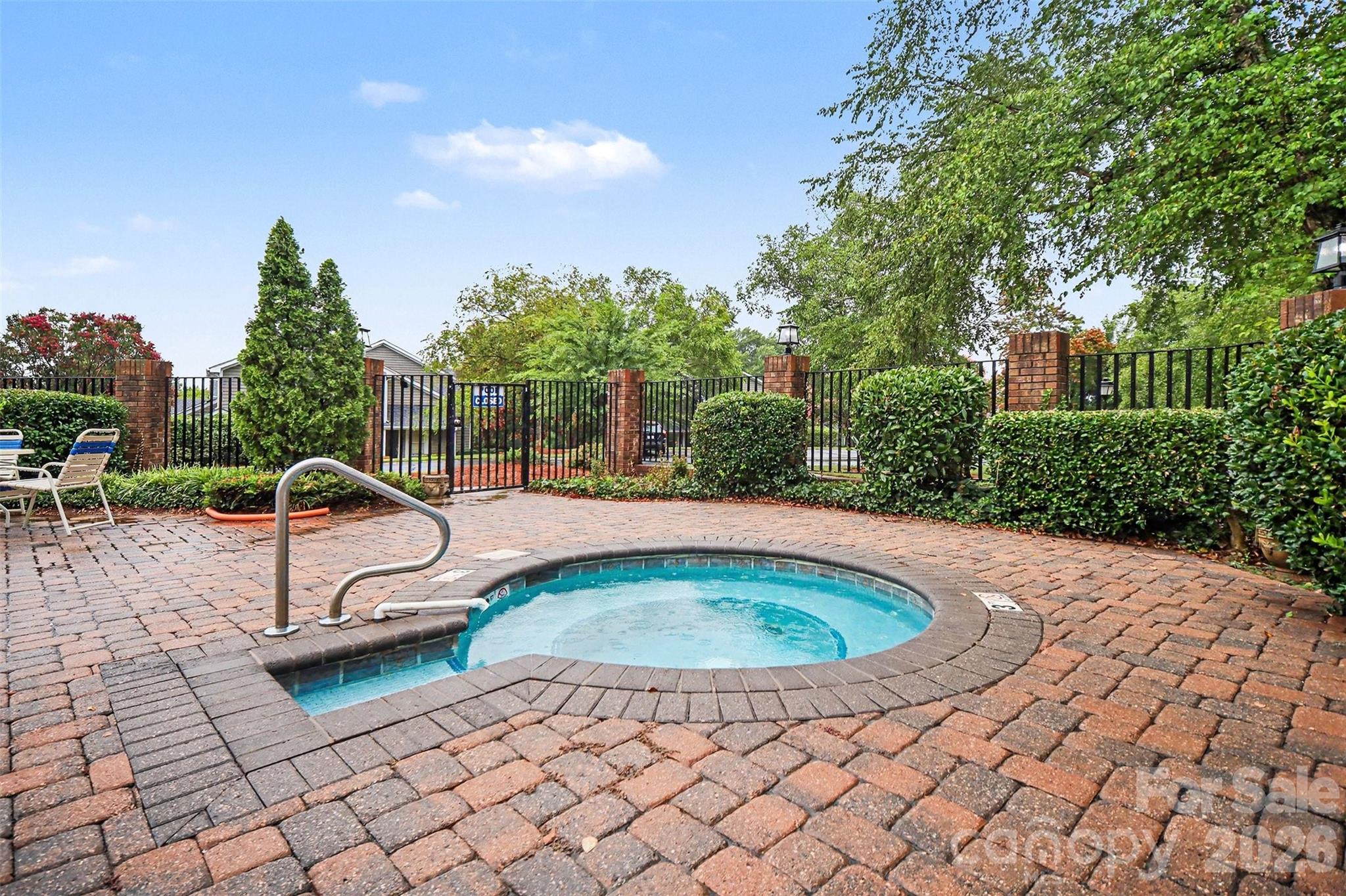8205 Tradd Court — Charlotte