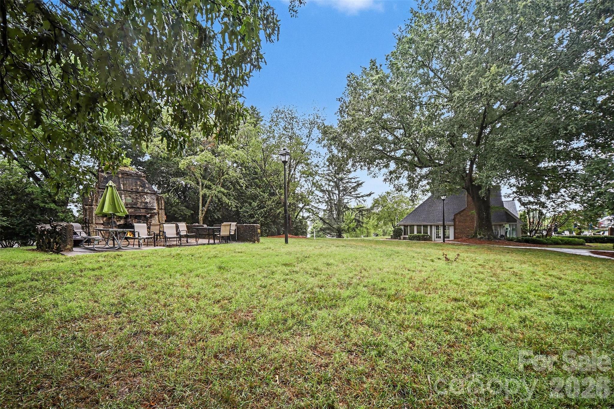 8205 Tradd Court — Charlotte