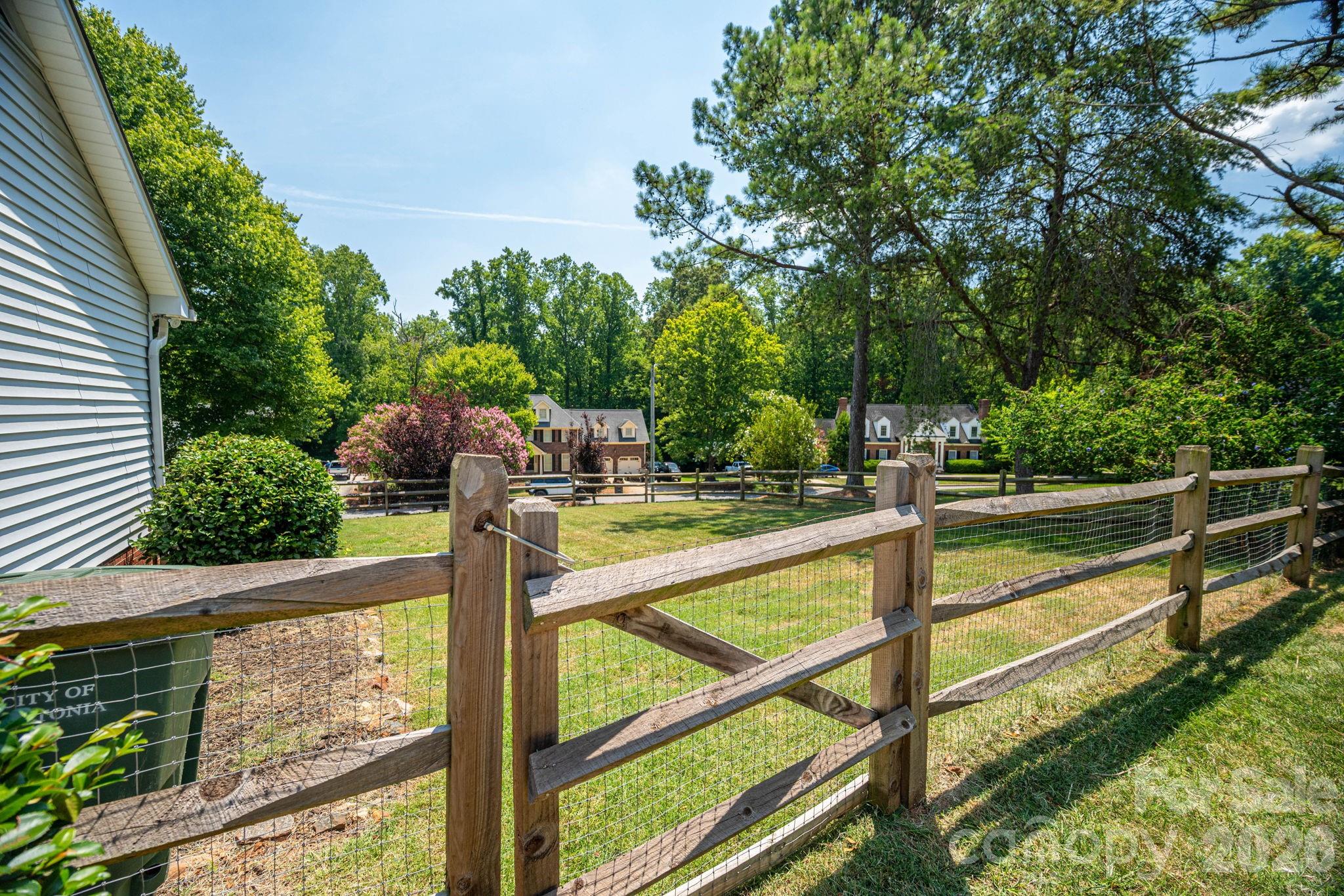 2723 Steeplechase Road — Gastonia