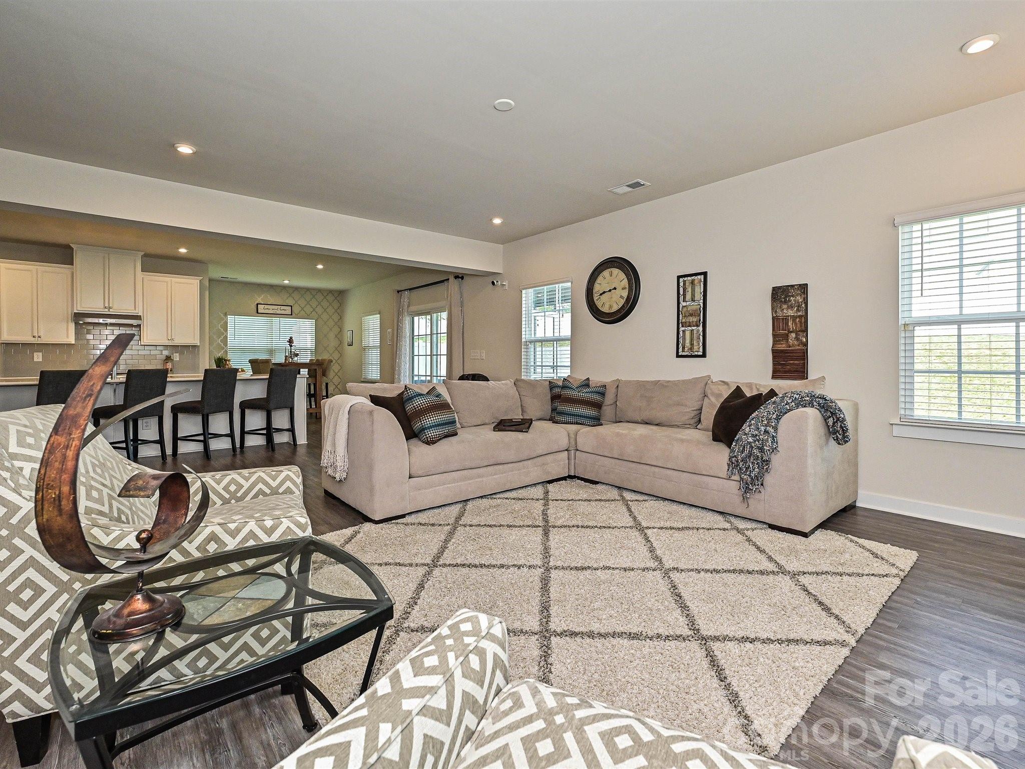 10016 Bowtie Lane — Huntersville