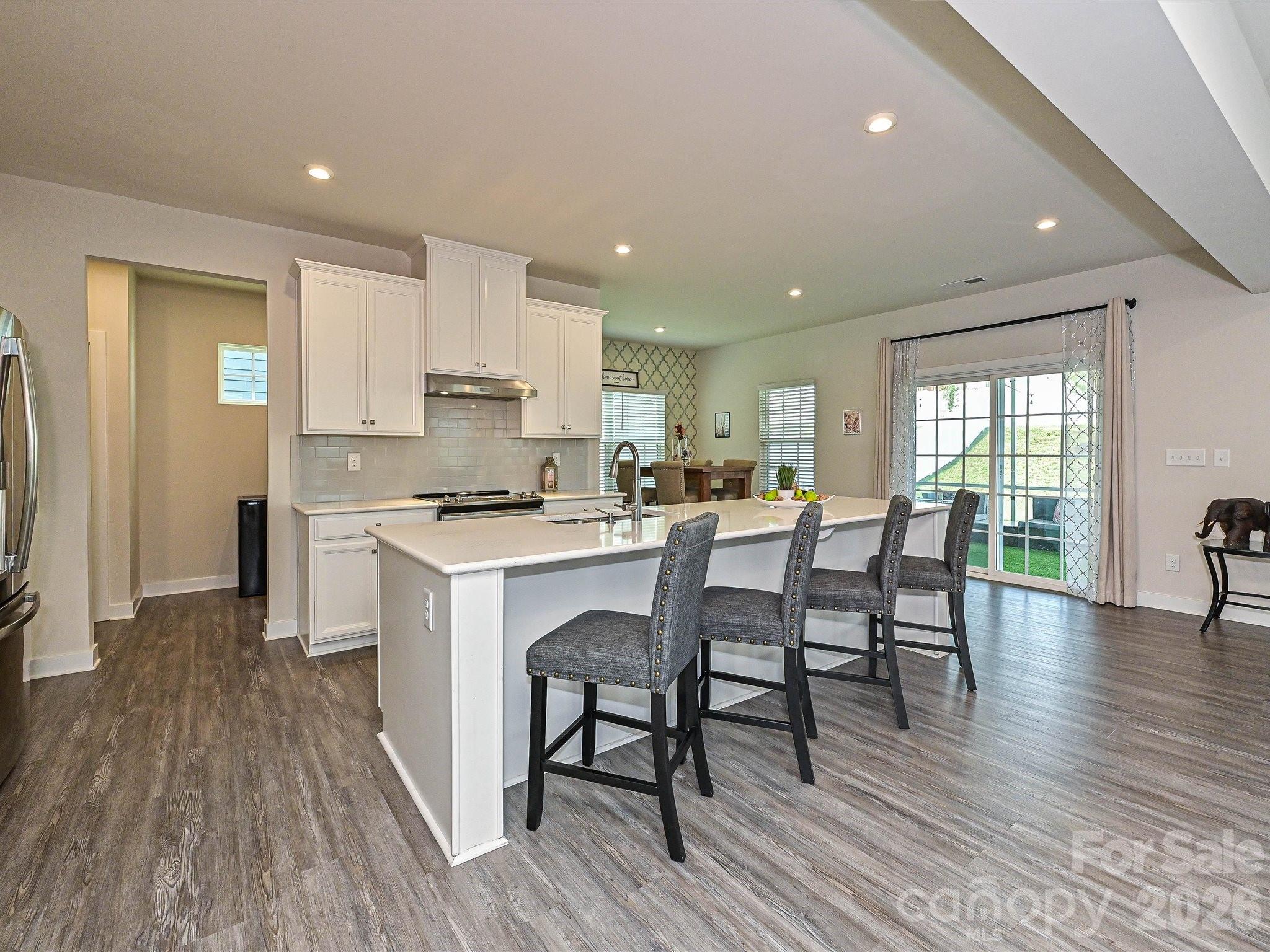 10016 Bowtie Lane — Huntersville
