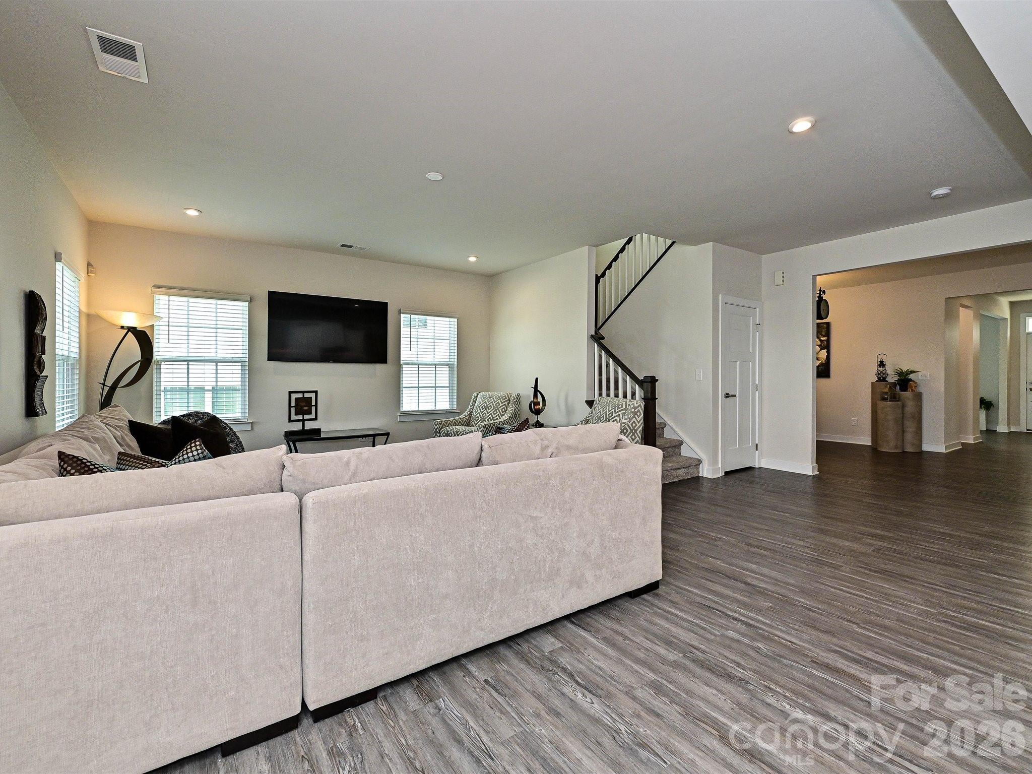 10016 Bowtie Lane — Huntersville