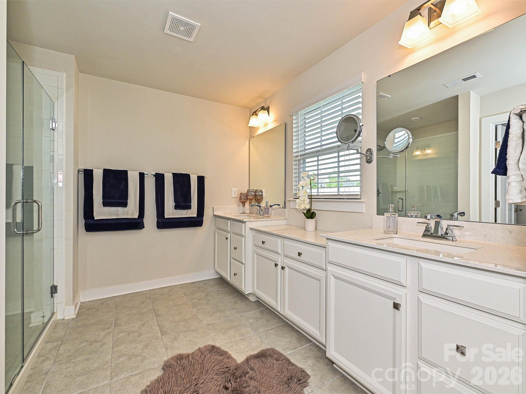 10016 Bowtie Lane — Huntersville