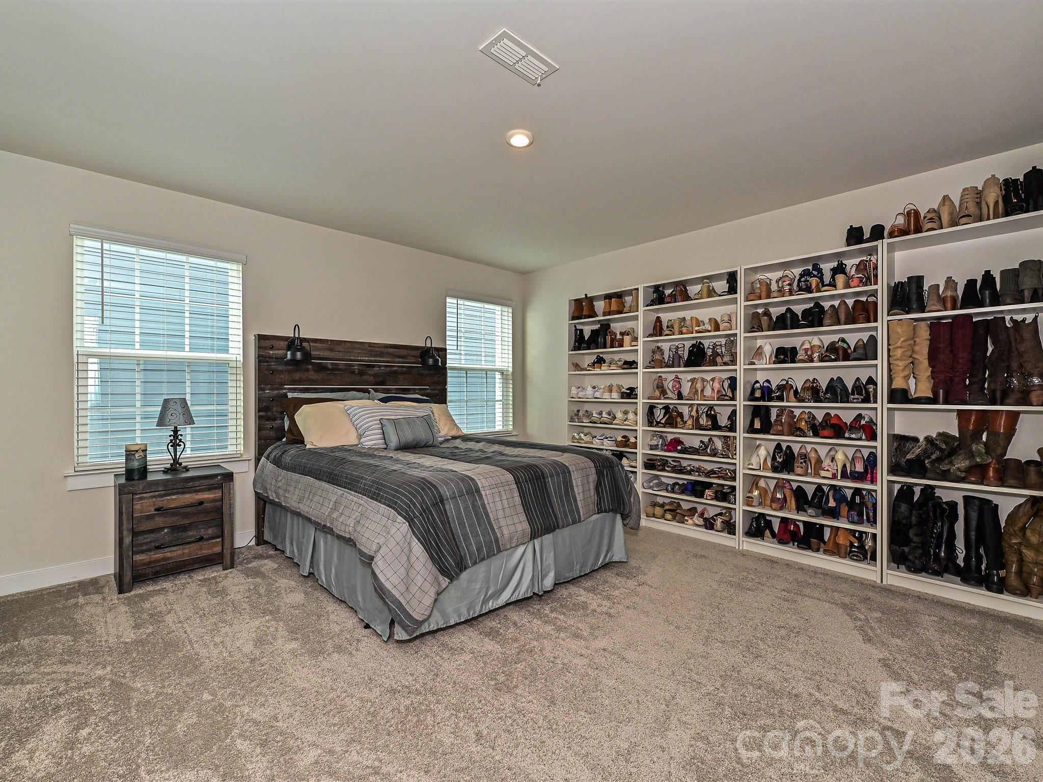 10016 Bowtie Lane — Huntersville