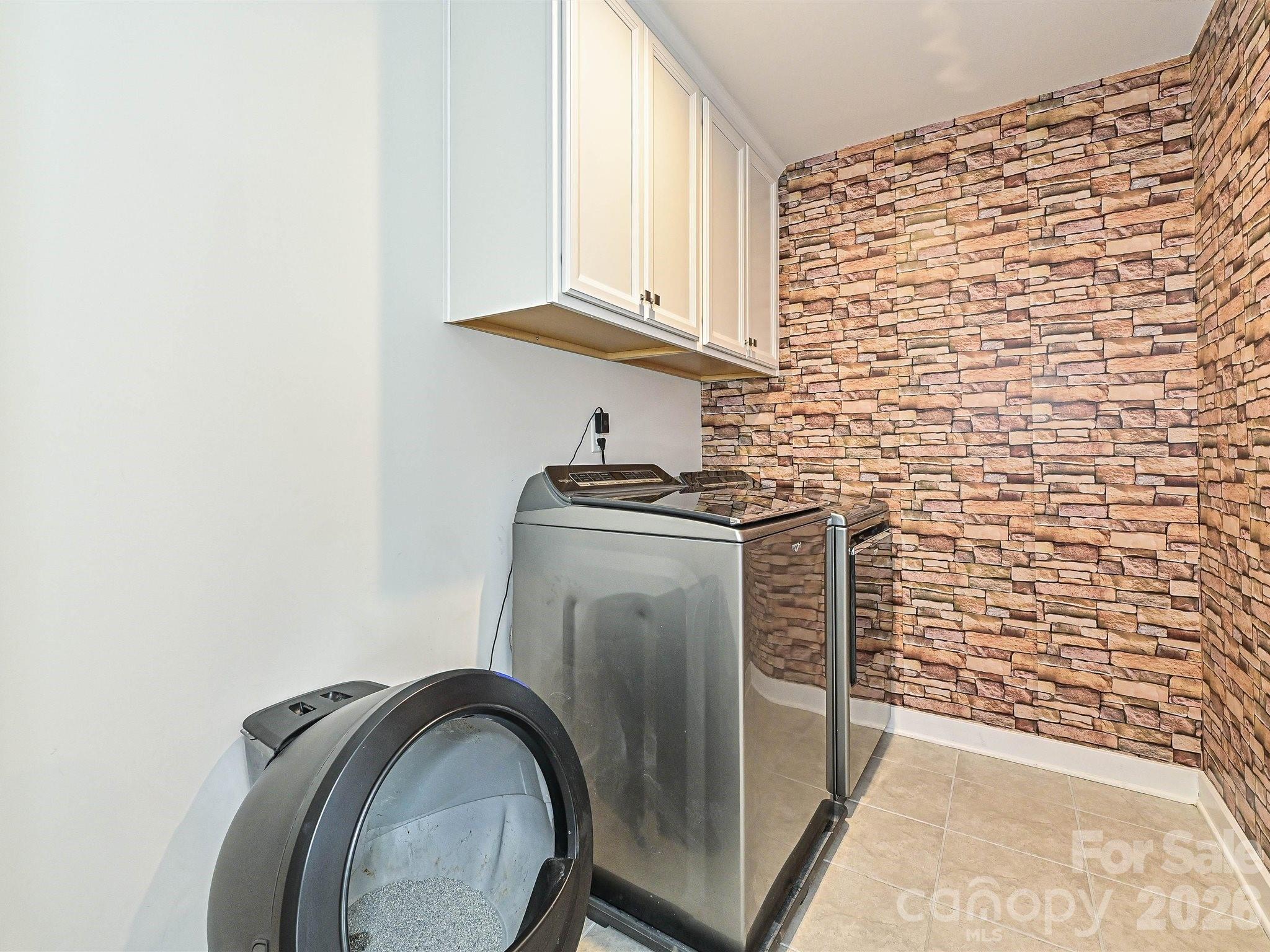10016 Bowtie Lane — Huntersville
