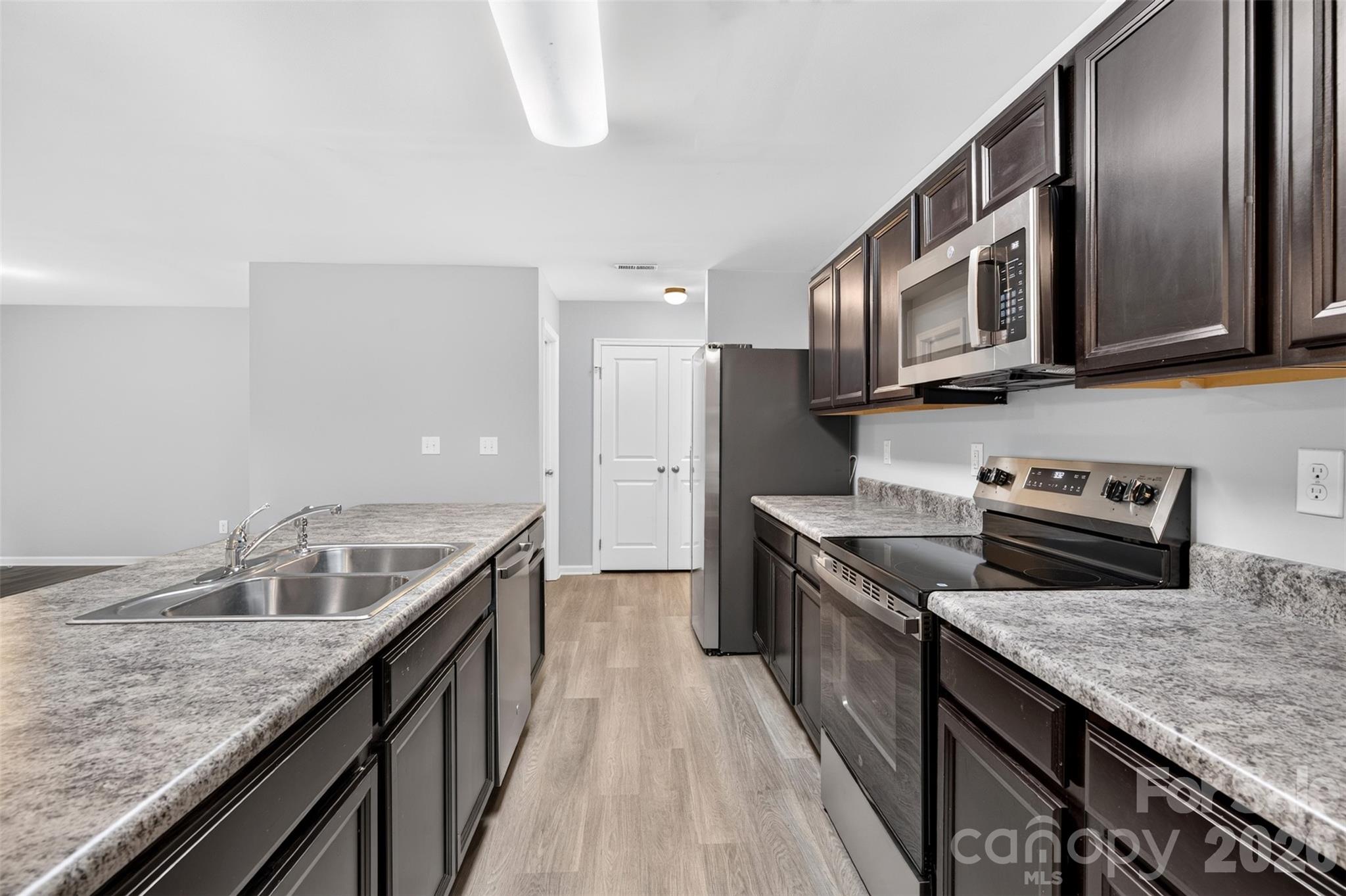 1648 Hooper Court — Charlotte