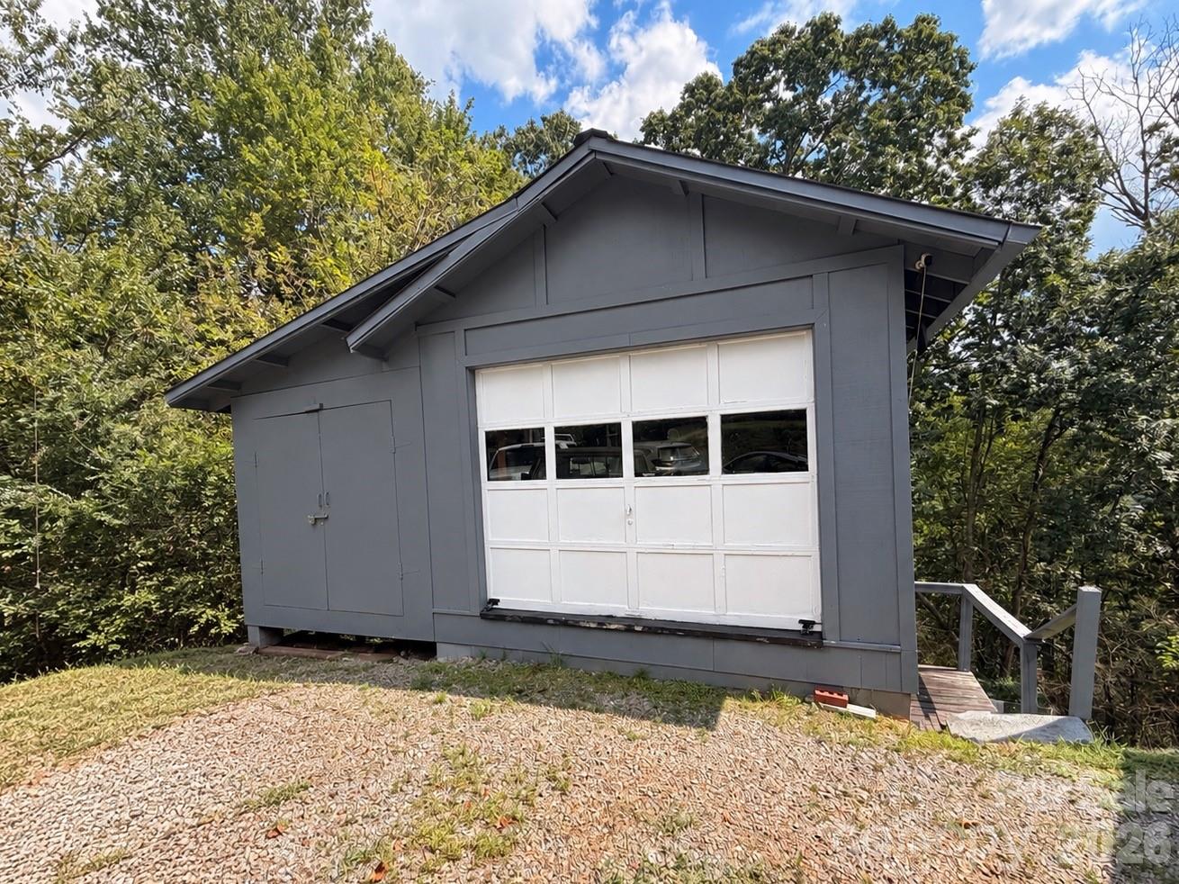 139 N Ridge Drive — Waynesville