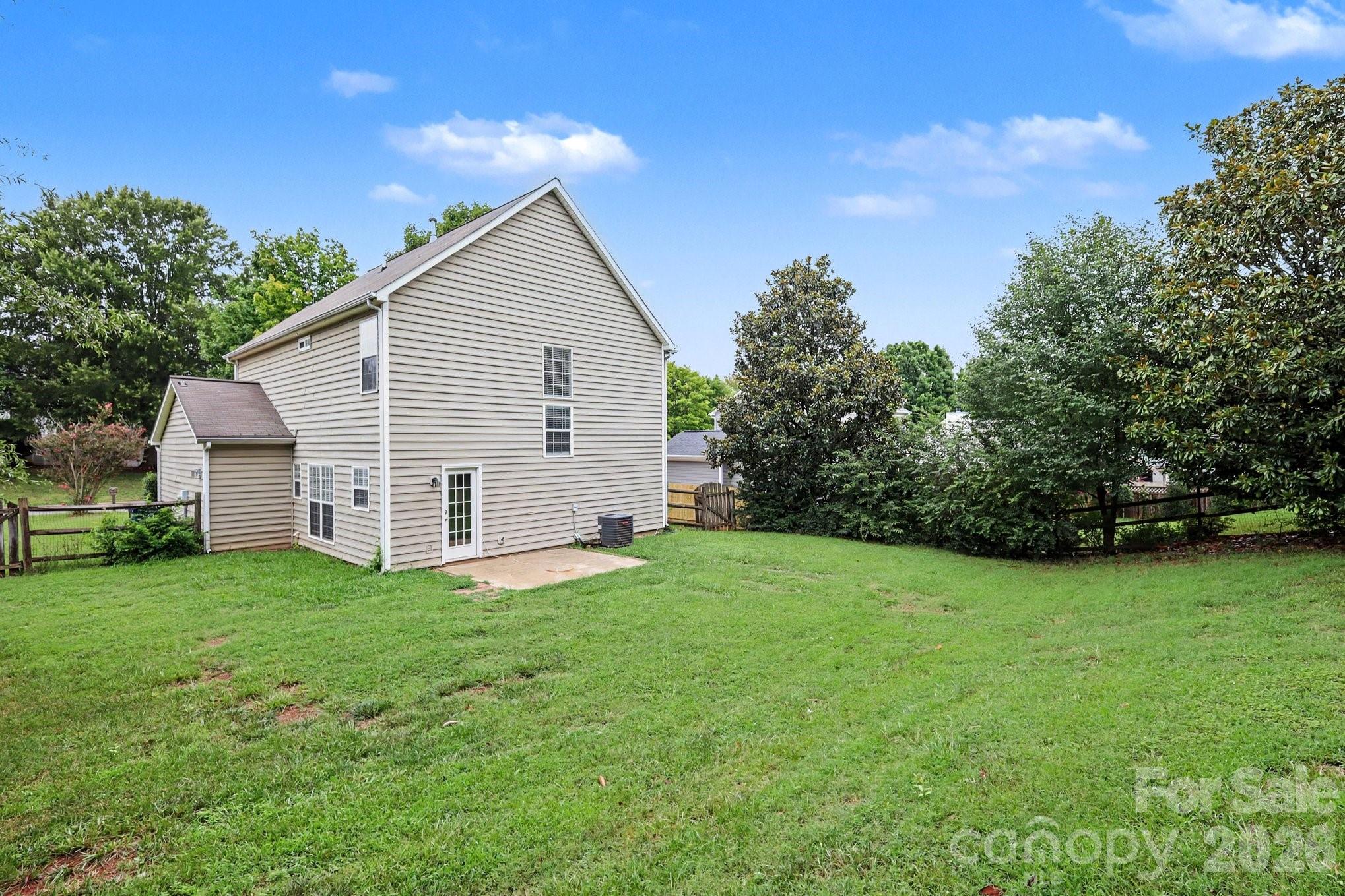 16034 Farmall Drive — Huntersville