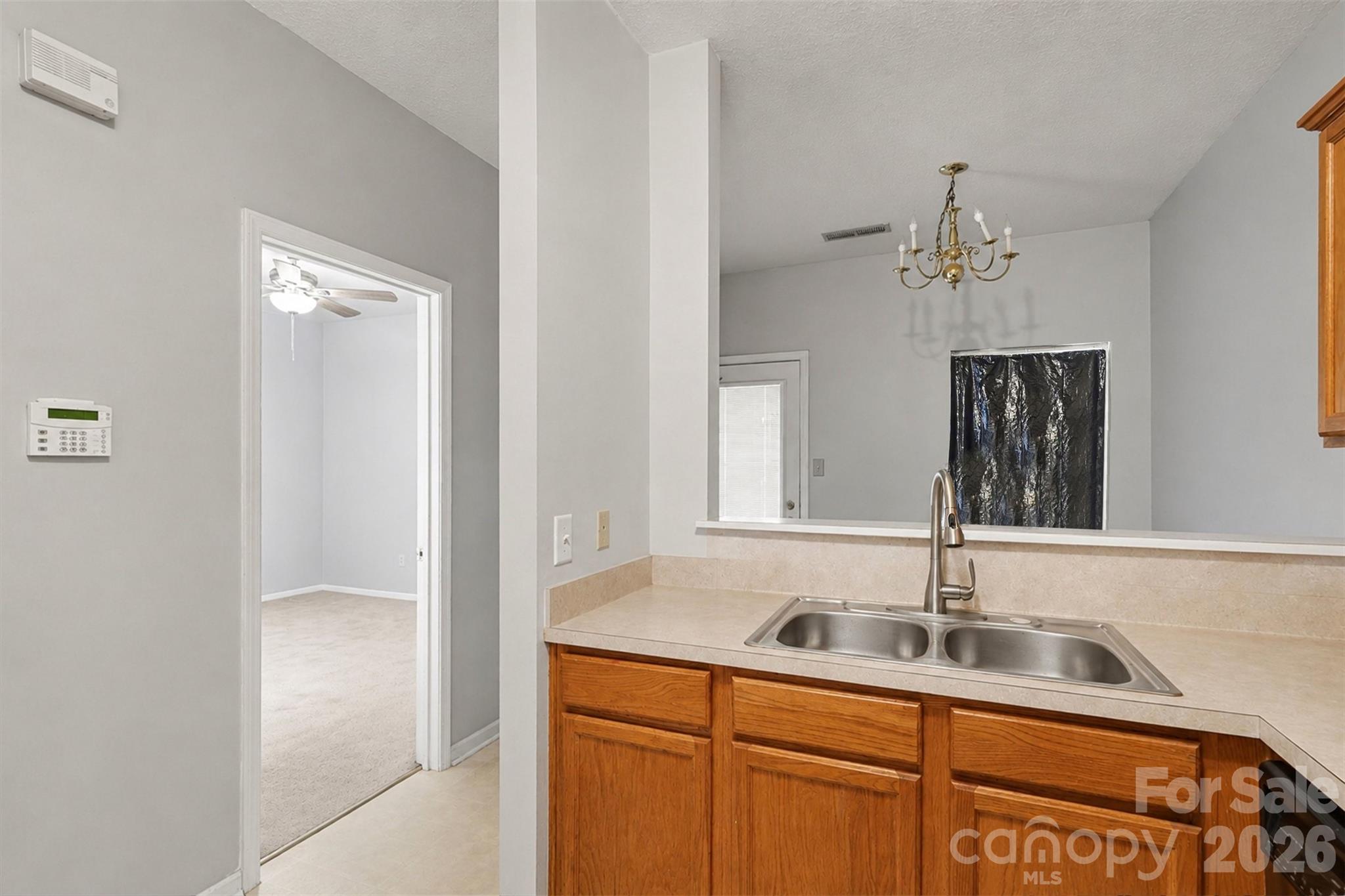 2729 Meadow Knoll Drive — Charlotte