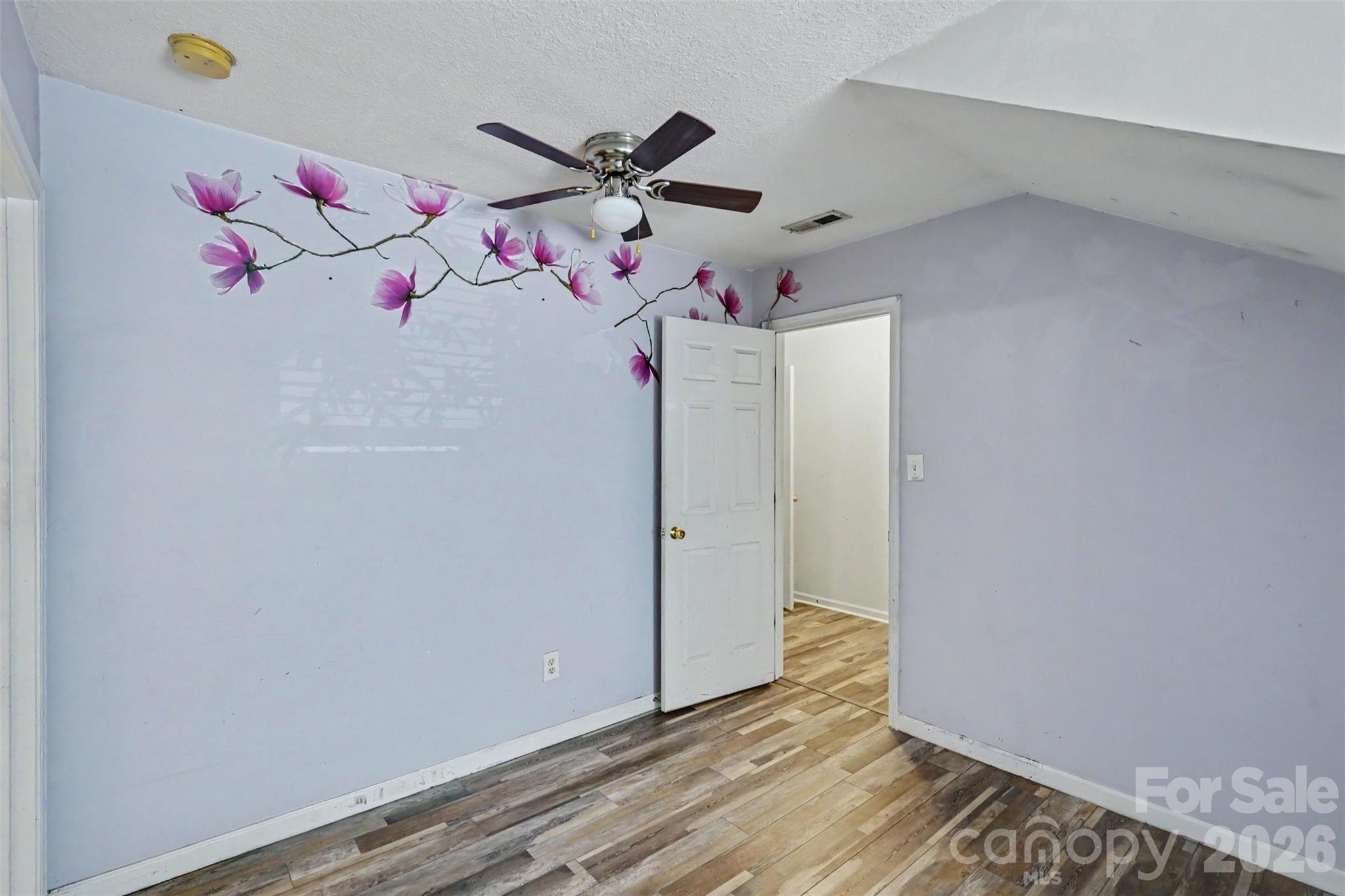 2729 Meadow Knoll Drive — Charlotte