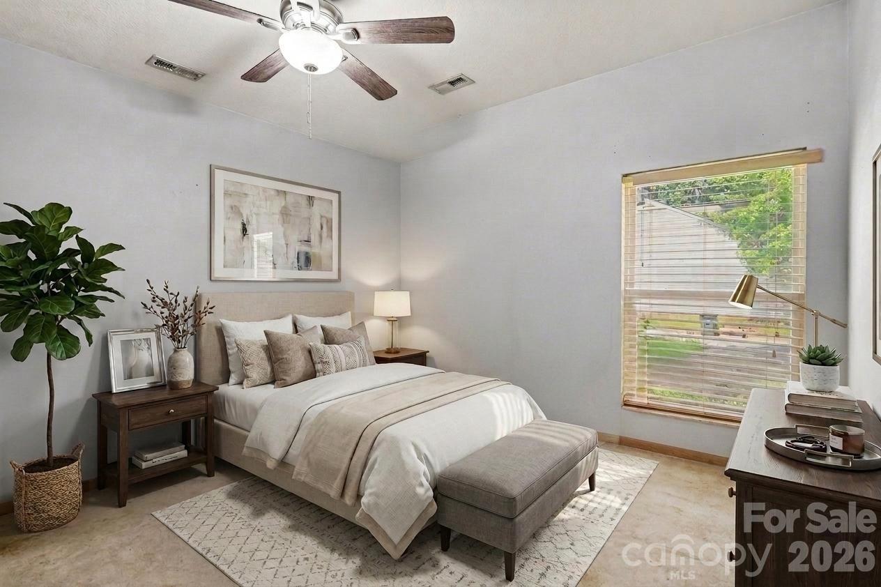 2729 Meadow Knoll Drive — Charlotte