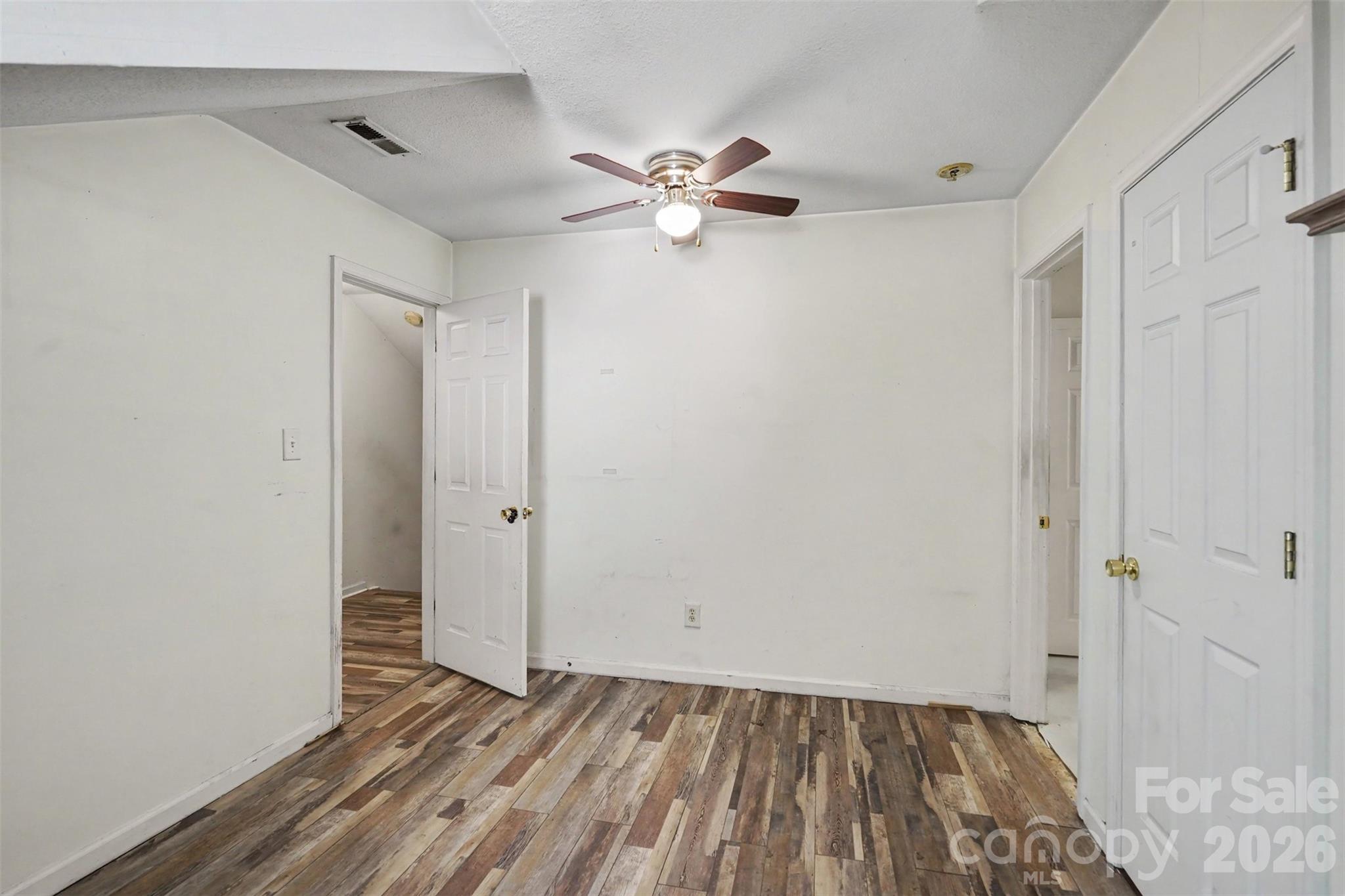 2729 Meadow Knoll Drive — Charlotte