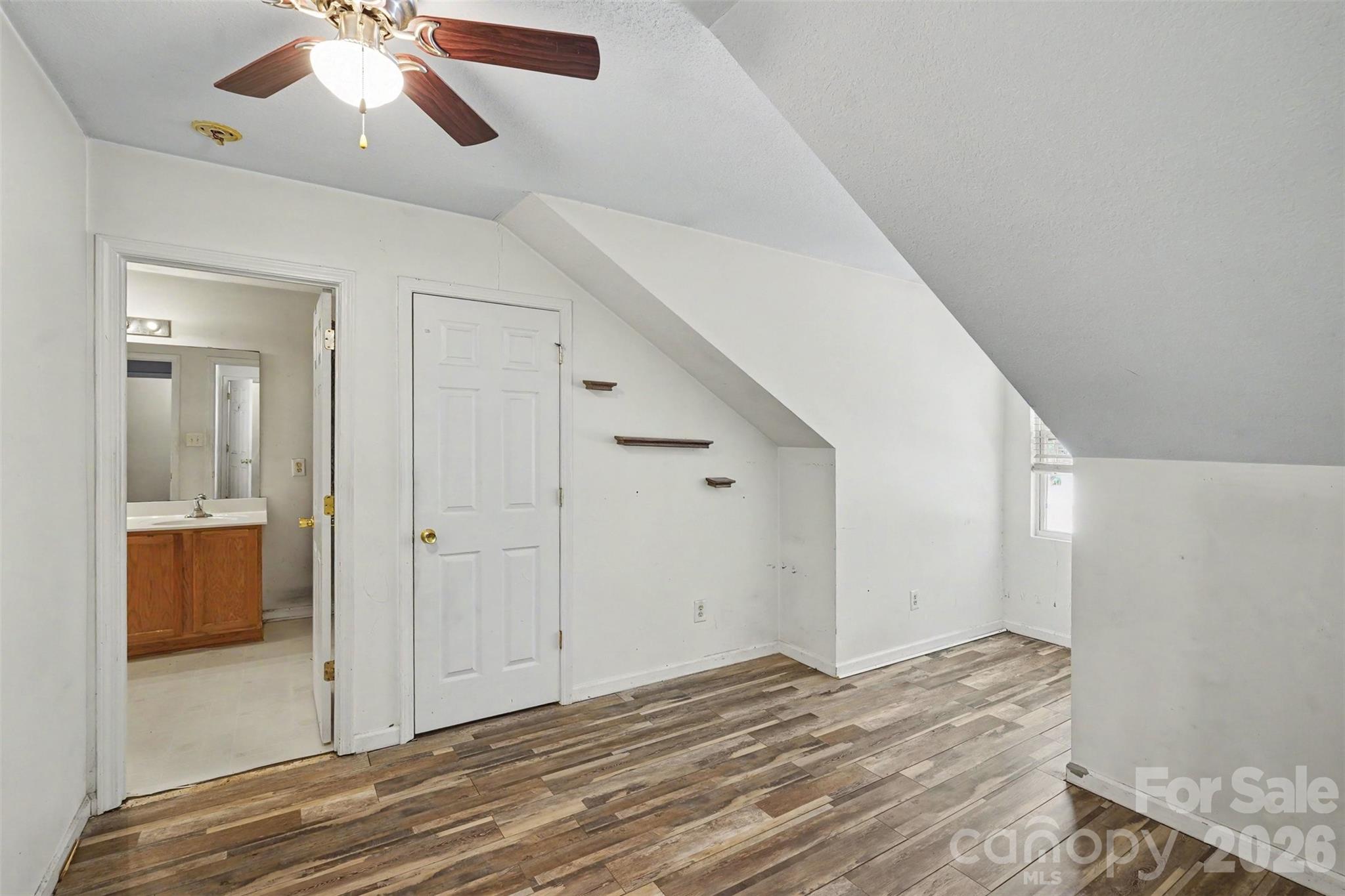 2729 Meadow Knoll Drive — Charlotte