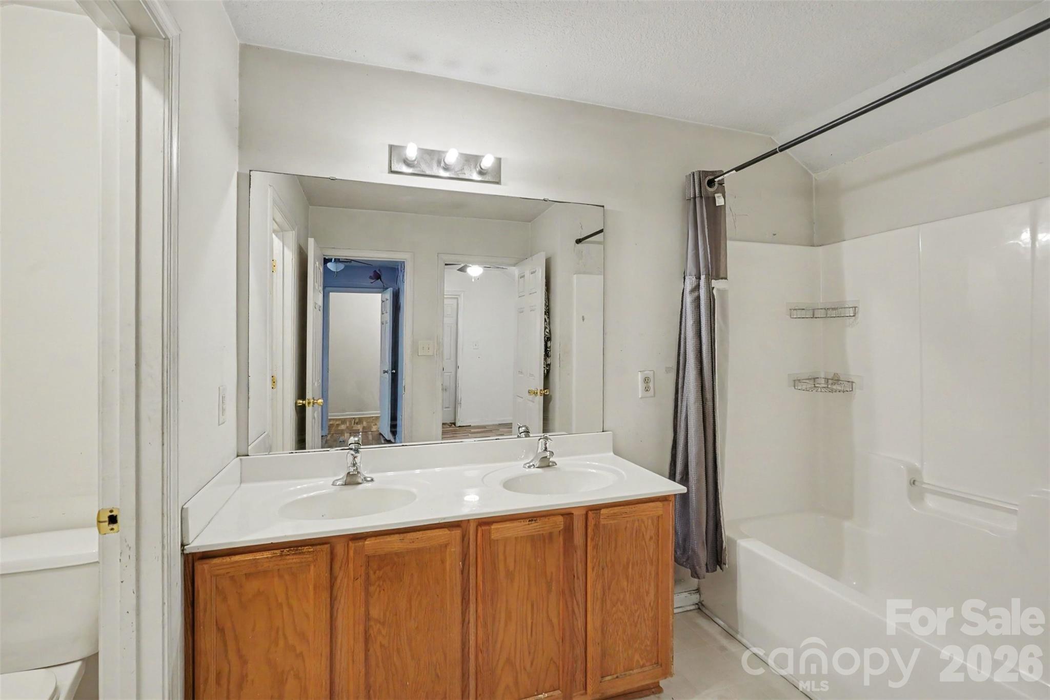 2729 Meadow Knoll Drive — Charlotte
