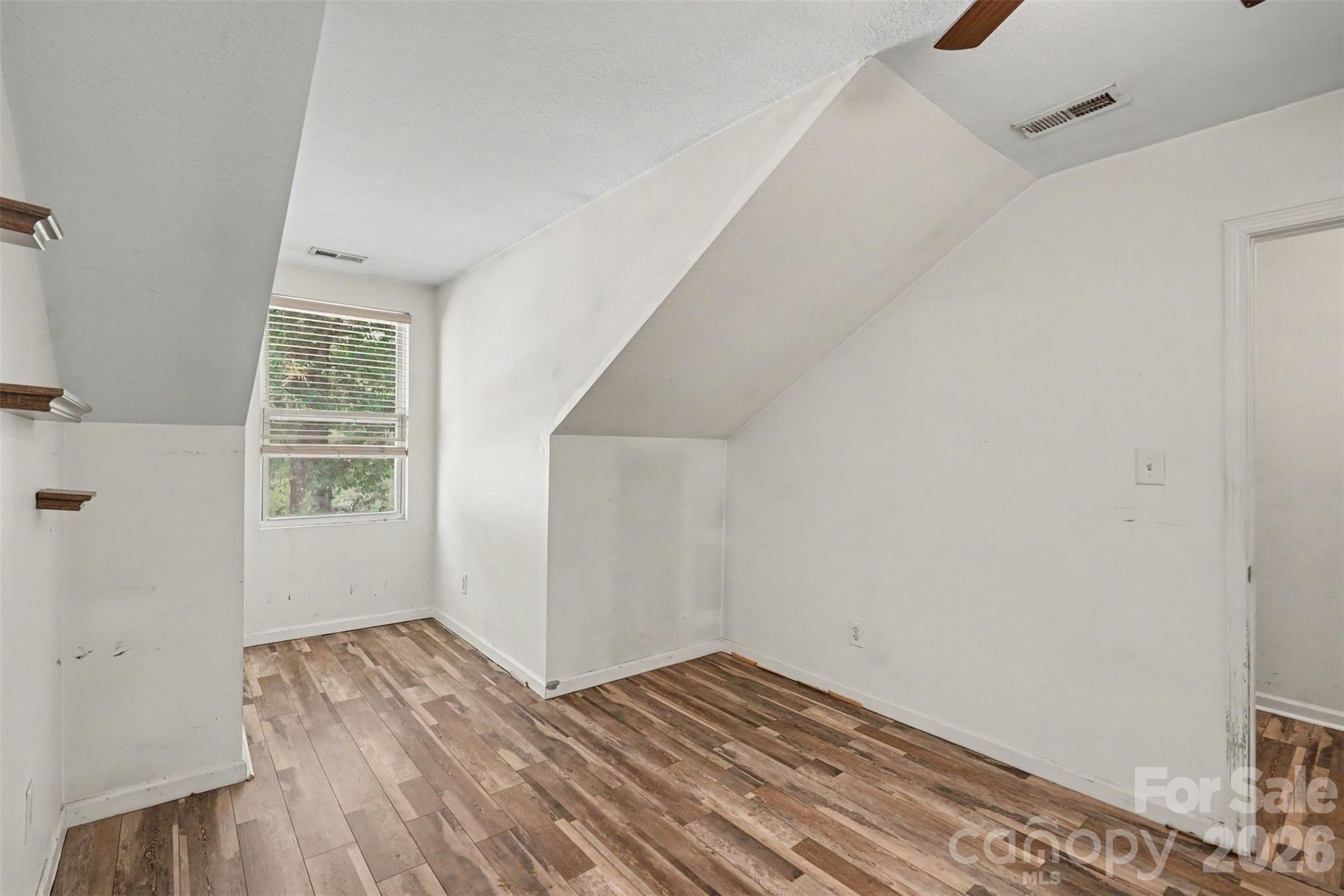 2729 Meadow Knoll Drive — Charlotte
