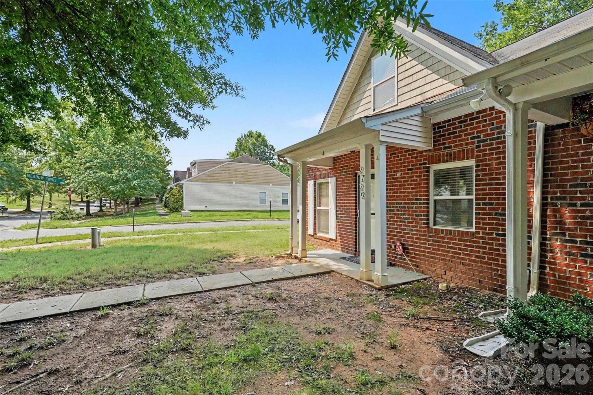 2729 Meadow Knoll Drive — Charlotte