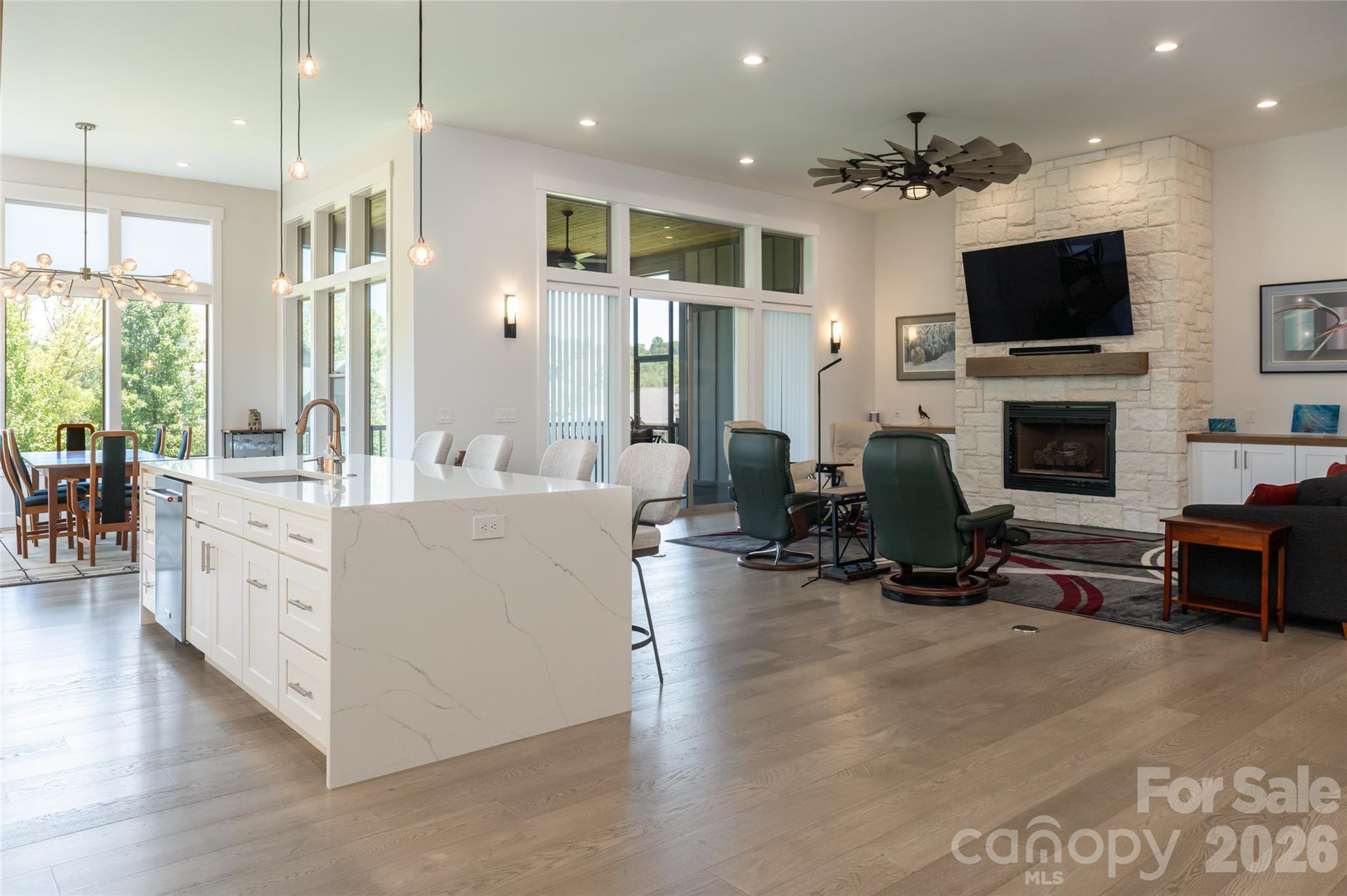 769 Daniel Circle Drive — Mills River