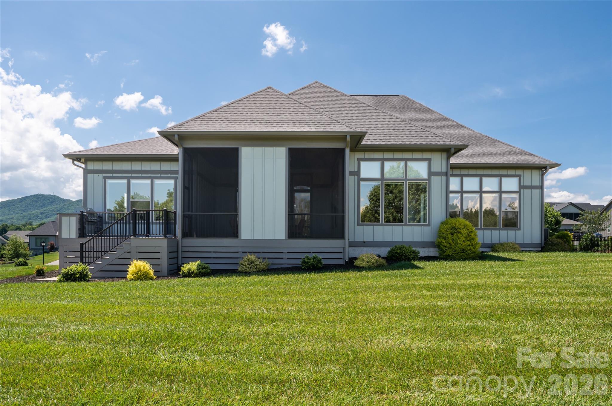 769 Daniel Circle Drive — Mills River