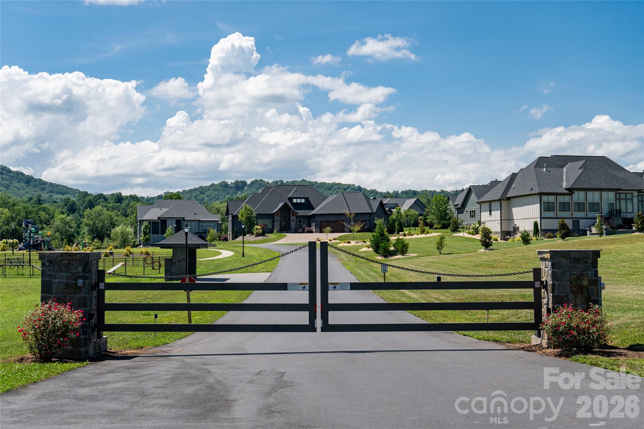 769 Daniel Circle Drive — Mills River