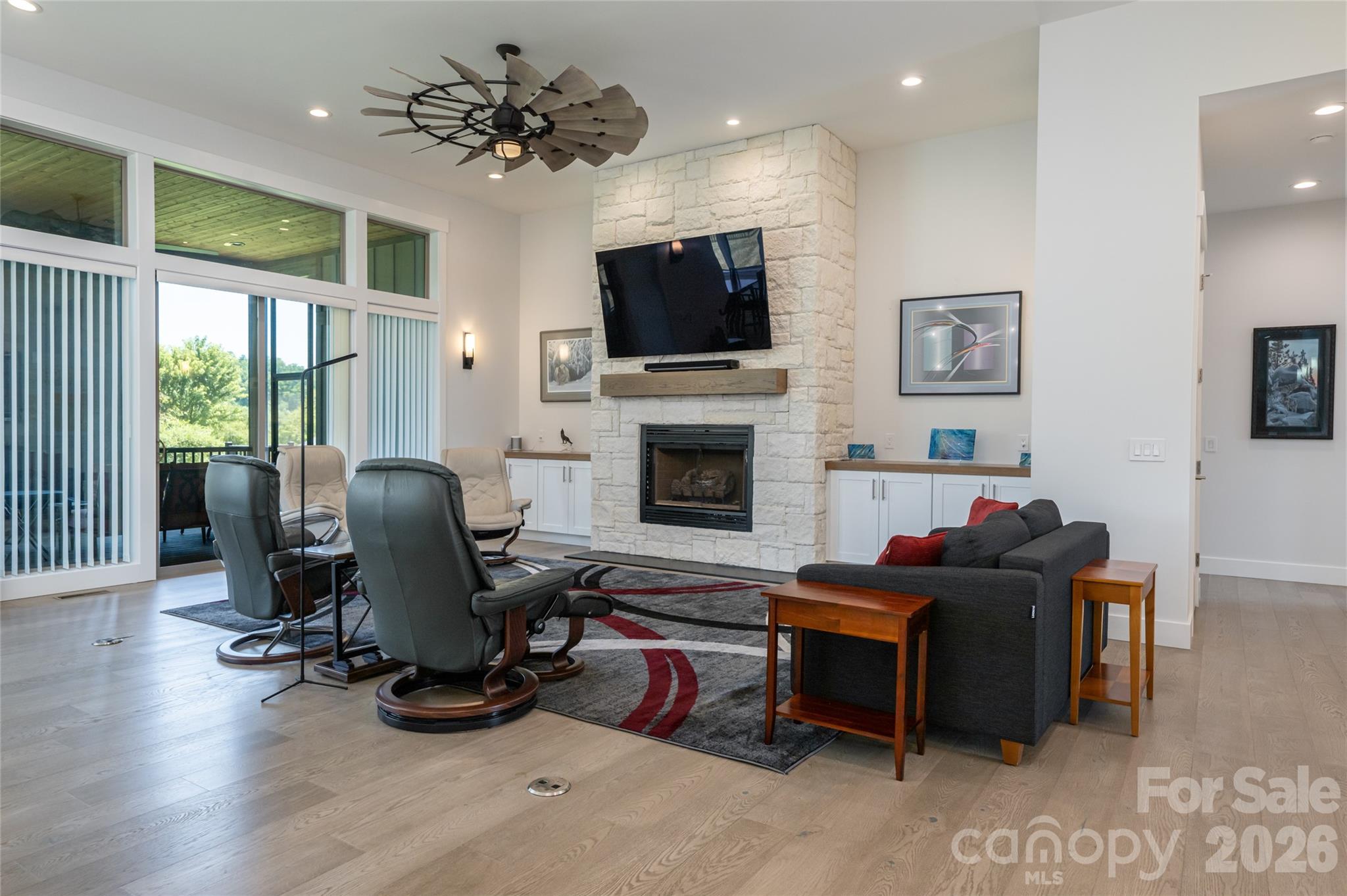 769 Daniel Circle Drive — Mills River