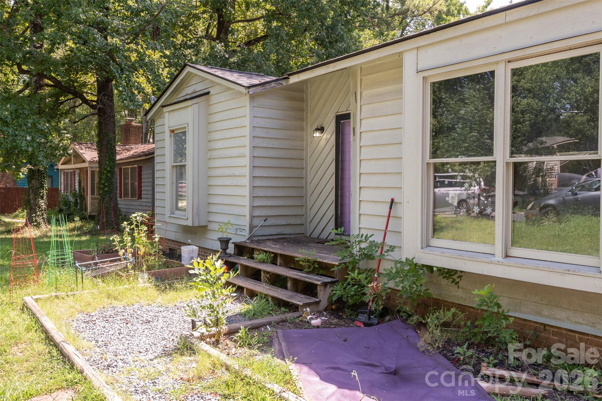 6718 Pueblo Lane — Charlotte