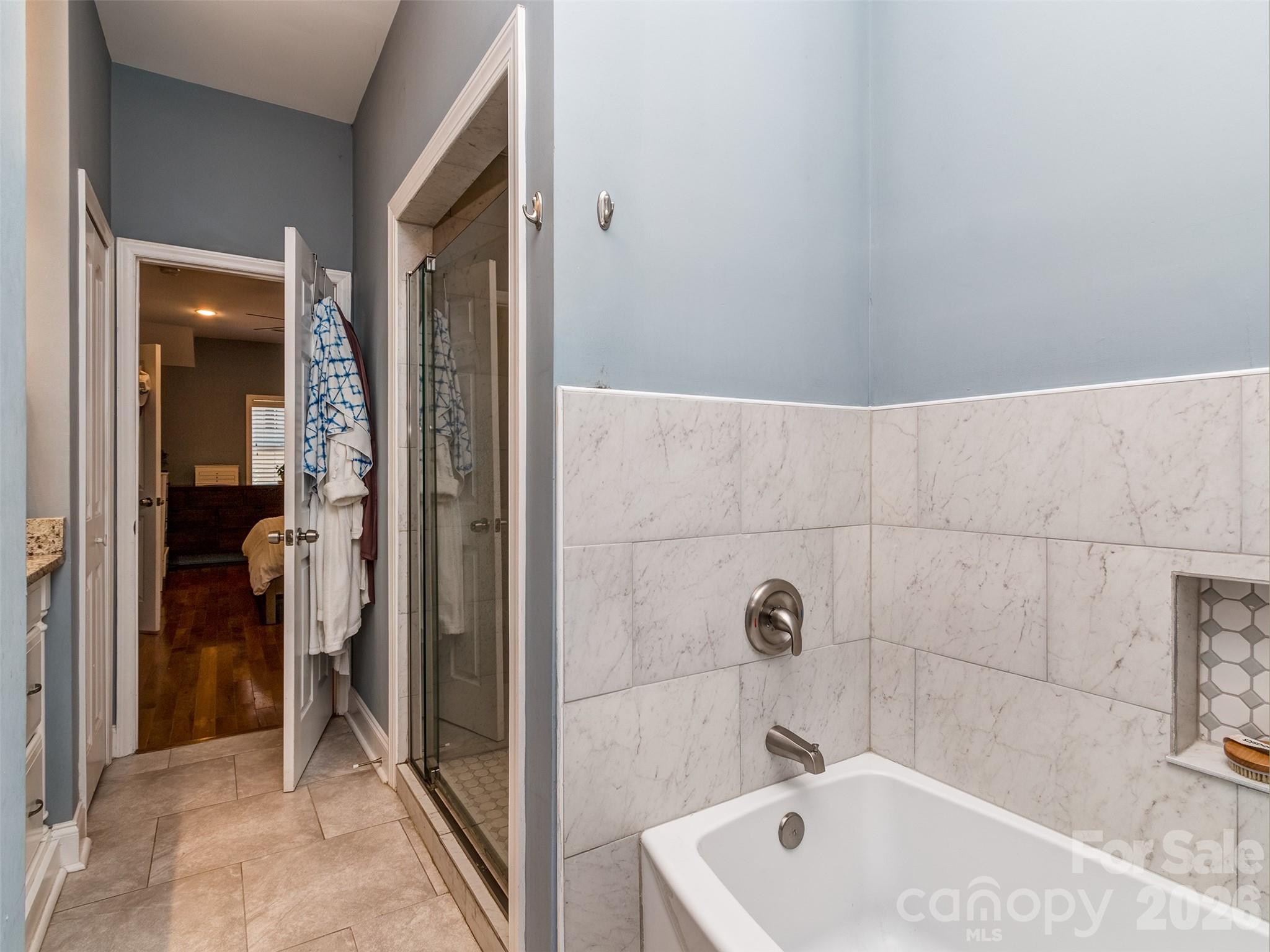 1221 Kennon Street — Charlotte
