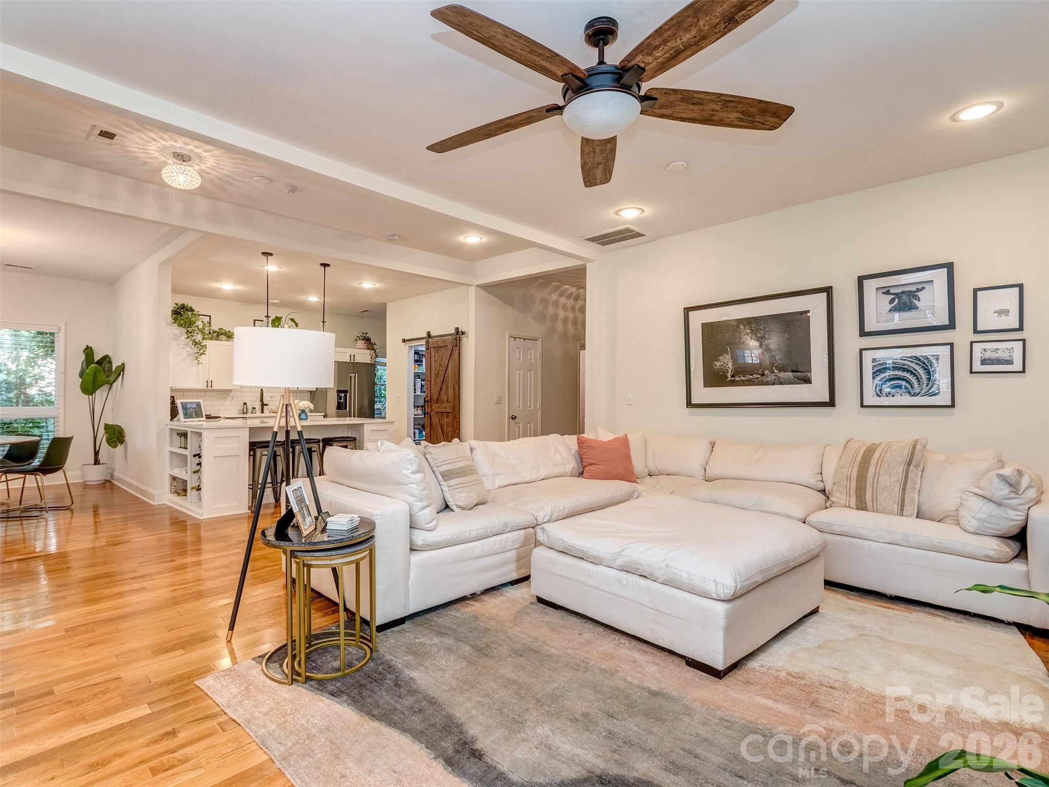 1221 Kennon Street — Charlotte