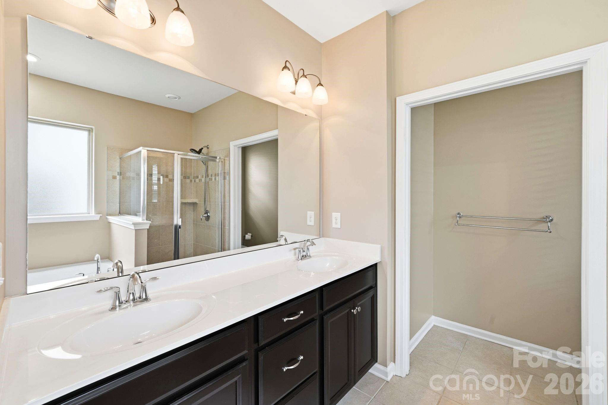 13313 Canterbury Castle Drive — Charlotte