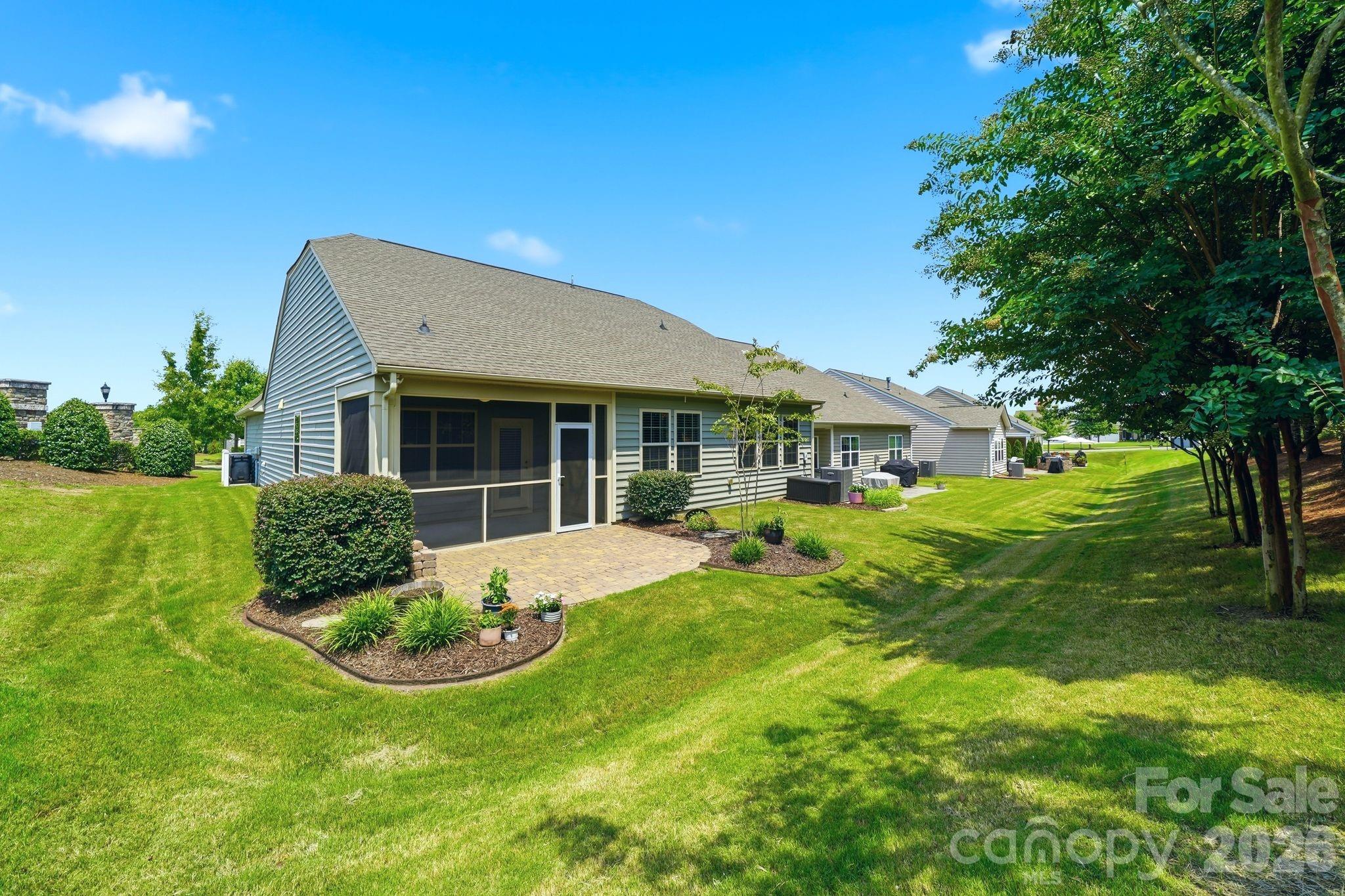 13313 Canterbury Castle Drive — Charlotte