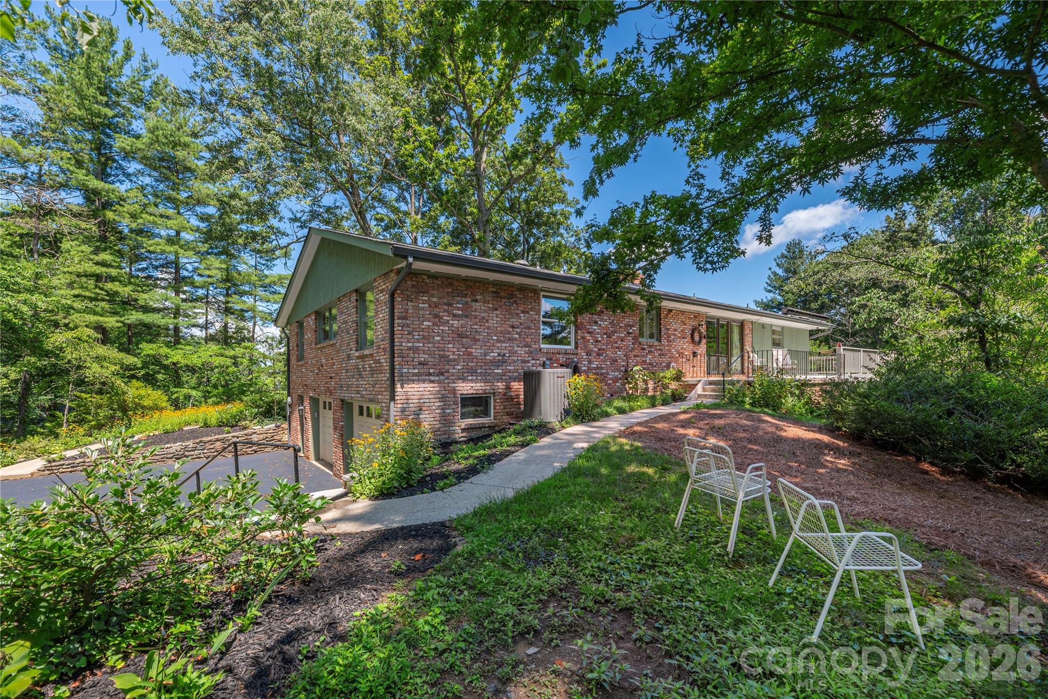 38 Forest View Drive — Asheville