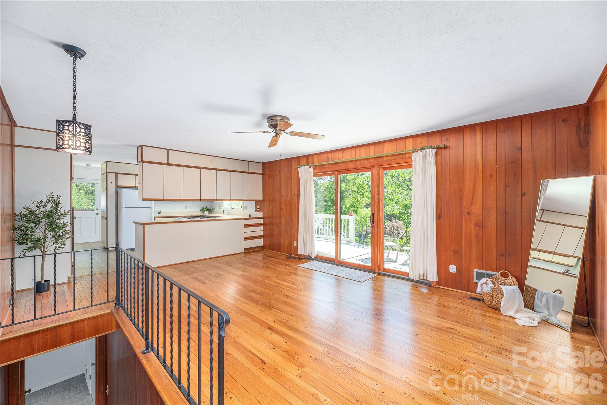 38 Forest View Drive — Asheville