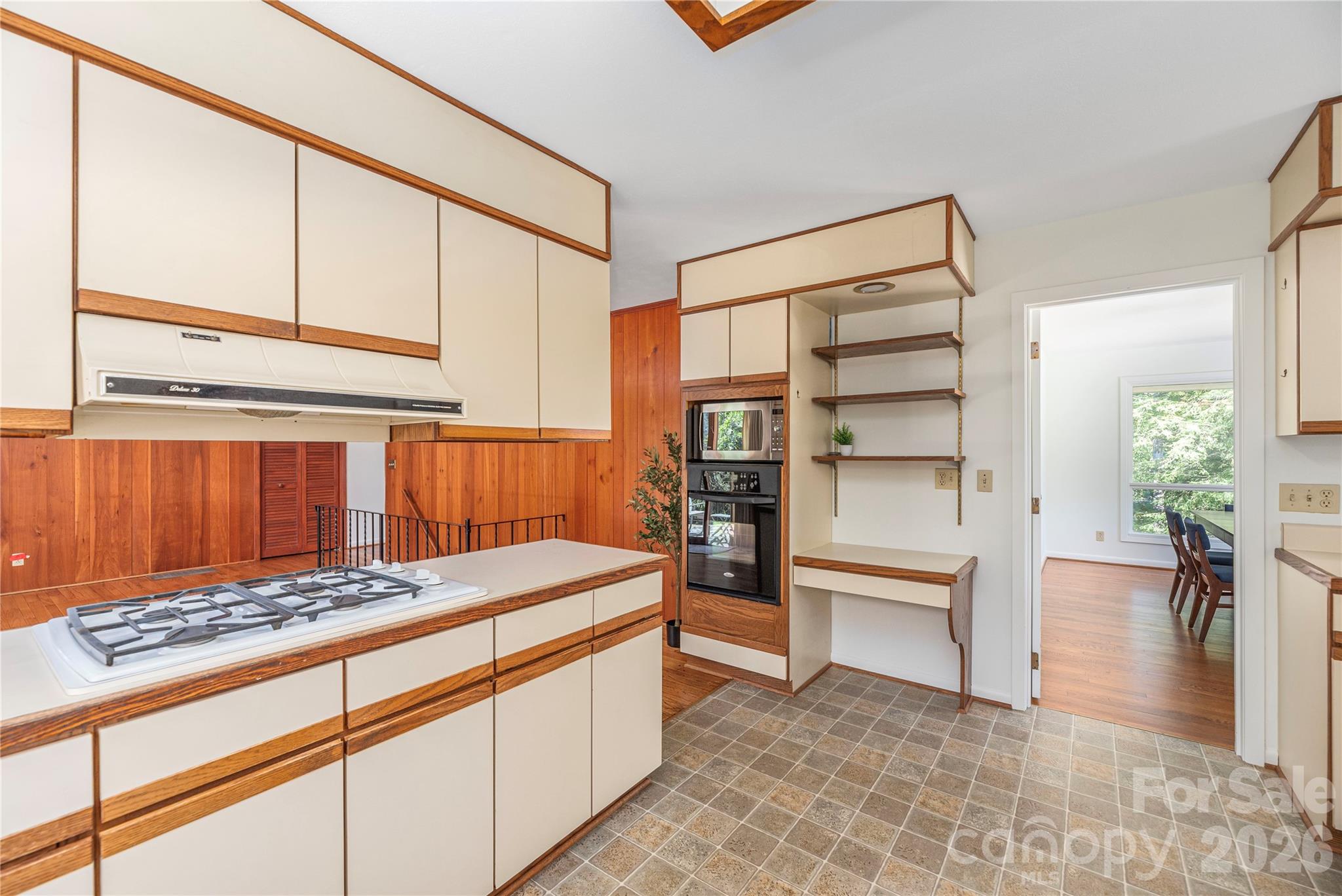38 Forest View Drive — Asheville