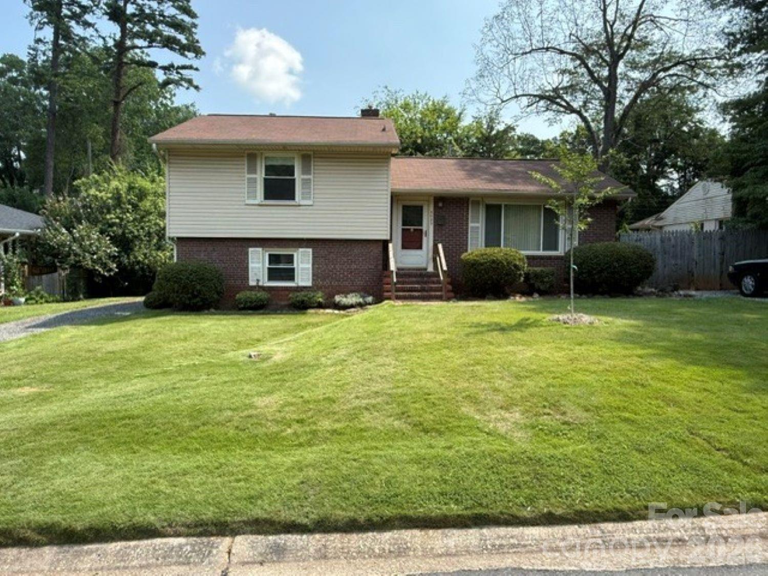 5023 Furman Place — Charlotte
