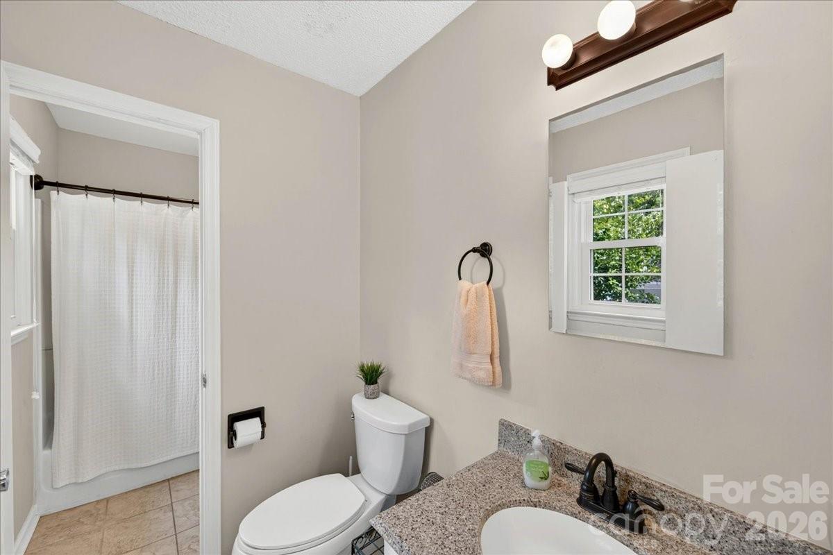 2703 Bremer Court — Charlotte