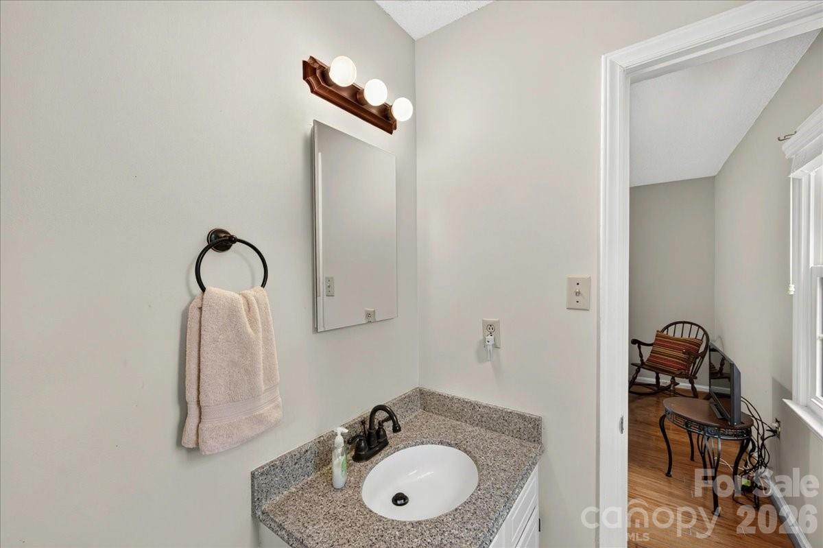 2703 Bremer Court — Charlotte
