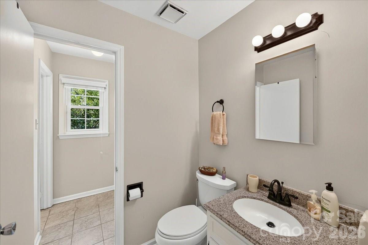2703 Bremer Court — Charlotte
