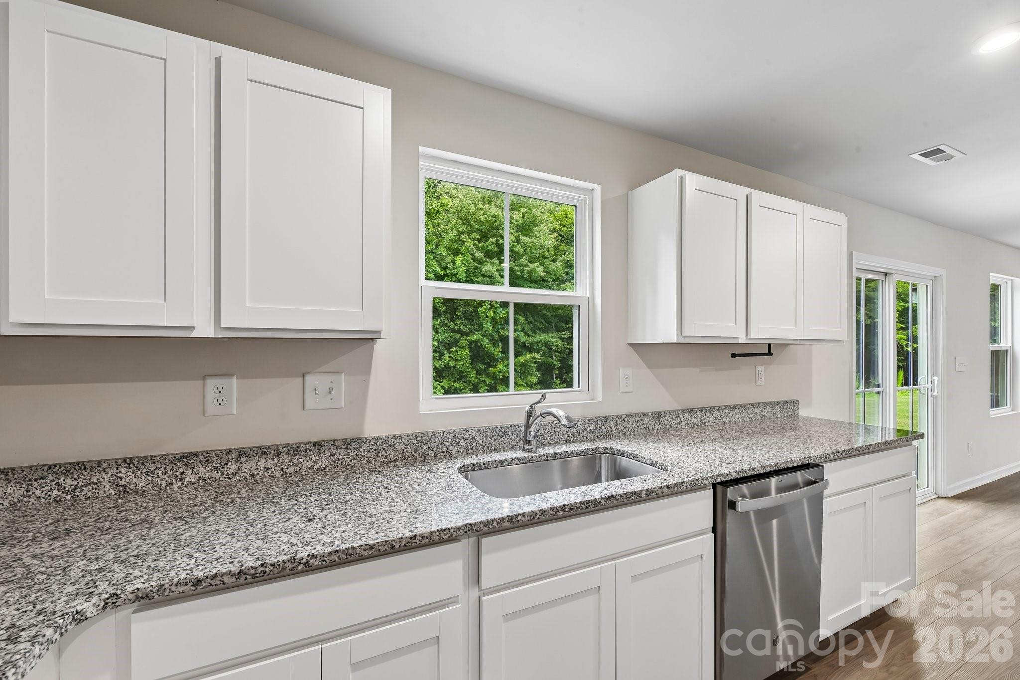 6931 Ludell Lane — Charlotte