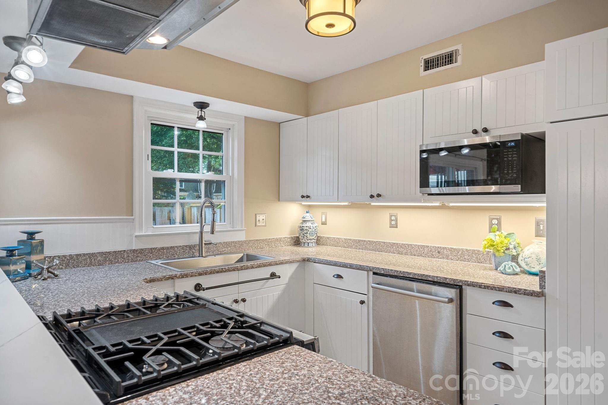 3520 Colony Road #I — Charlotte