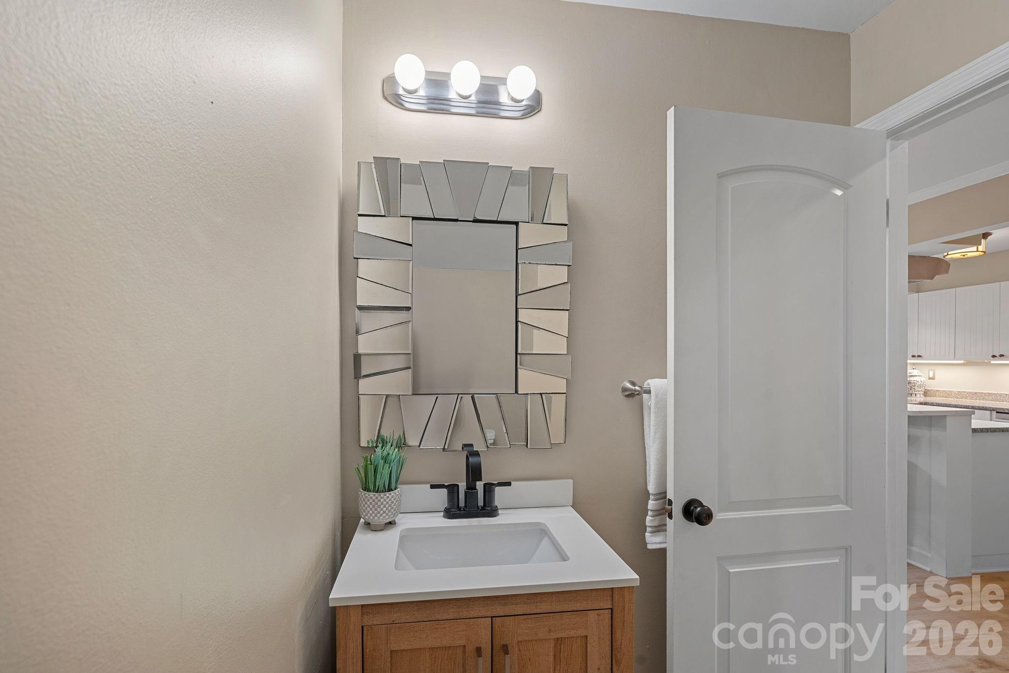 3520 Colony Road #I — Charlotte