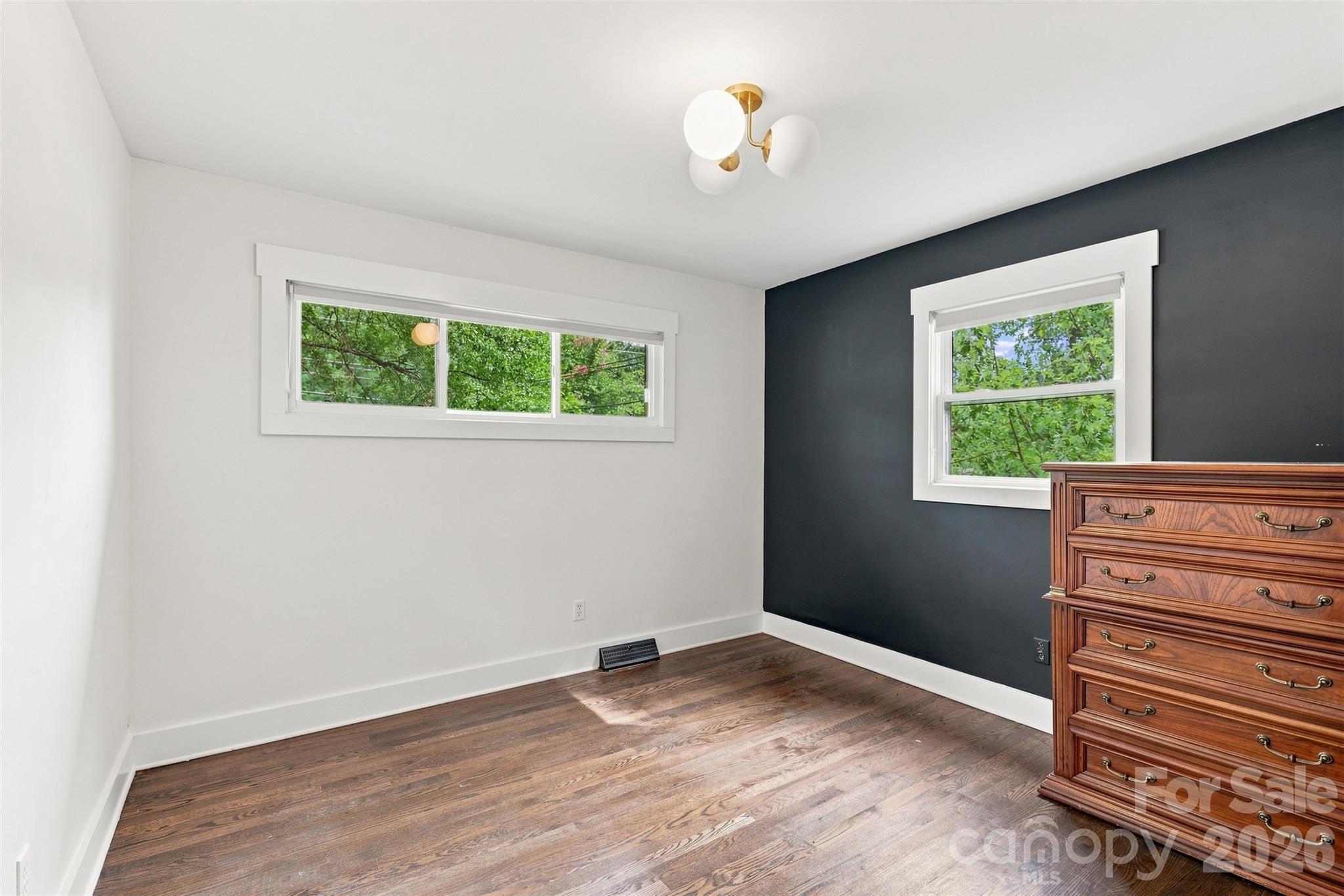 1700 Brookdale Avenue — Charlotte