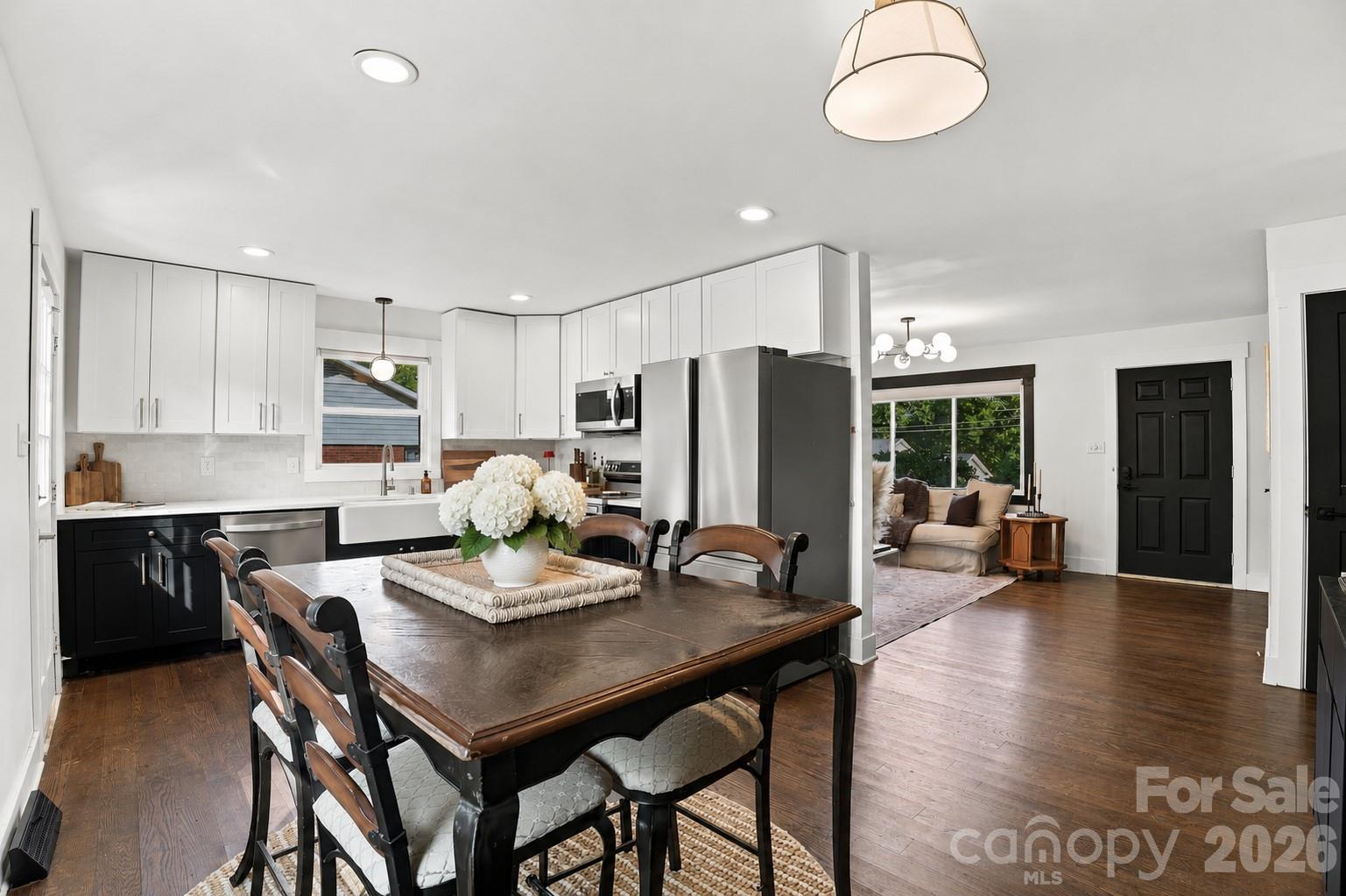 1700 Brookdale Avenue — Charlotte