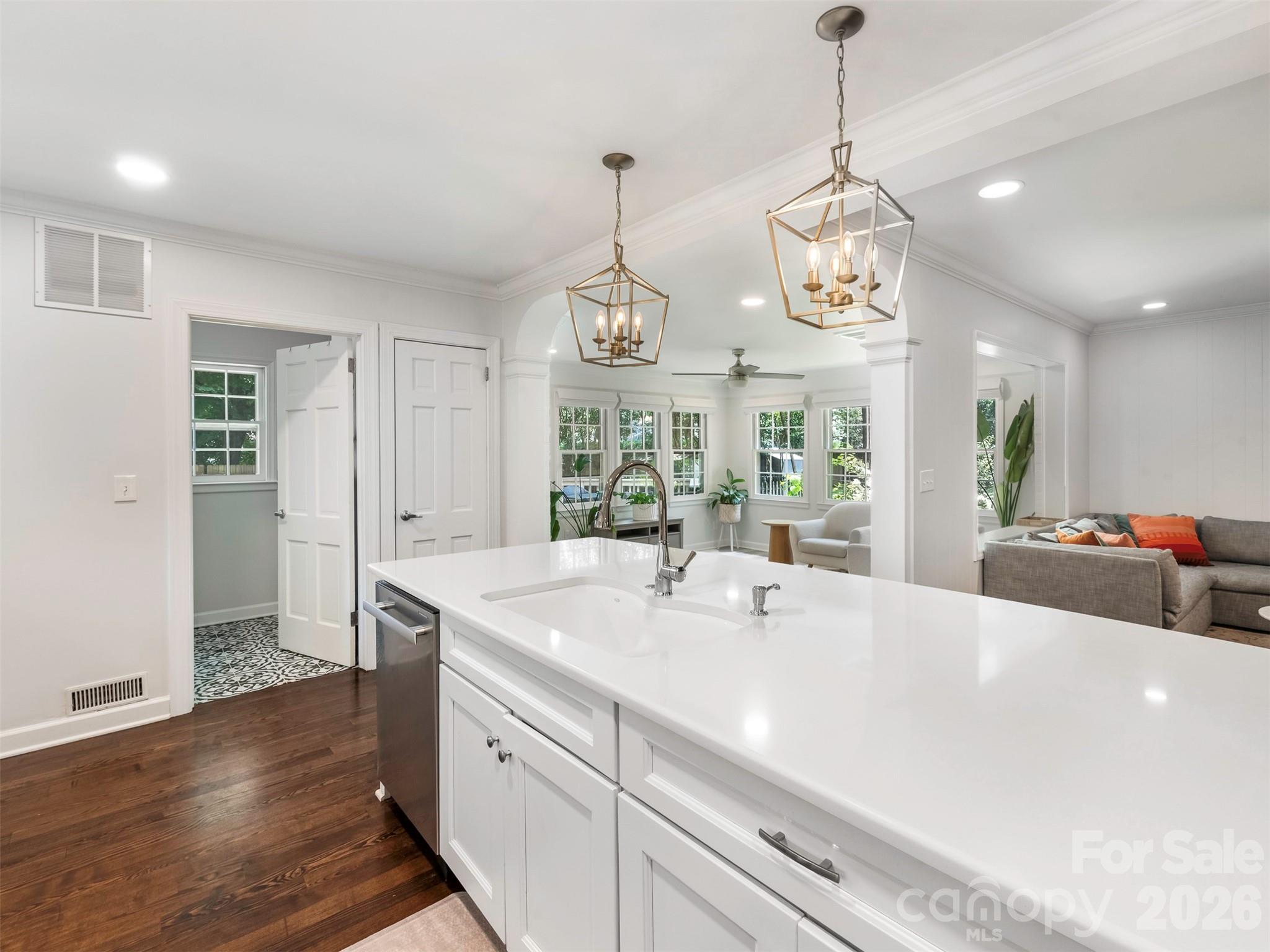 1324 Redcoat Drive — Charlotte