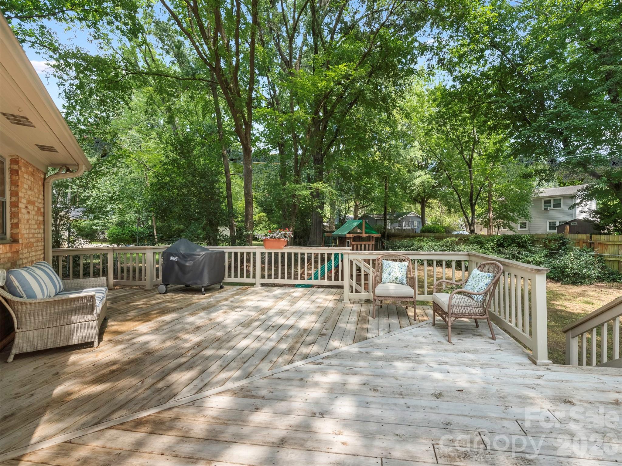 1324 Redcoat Drive — Charlotte