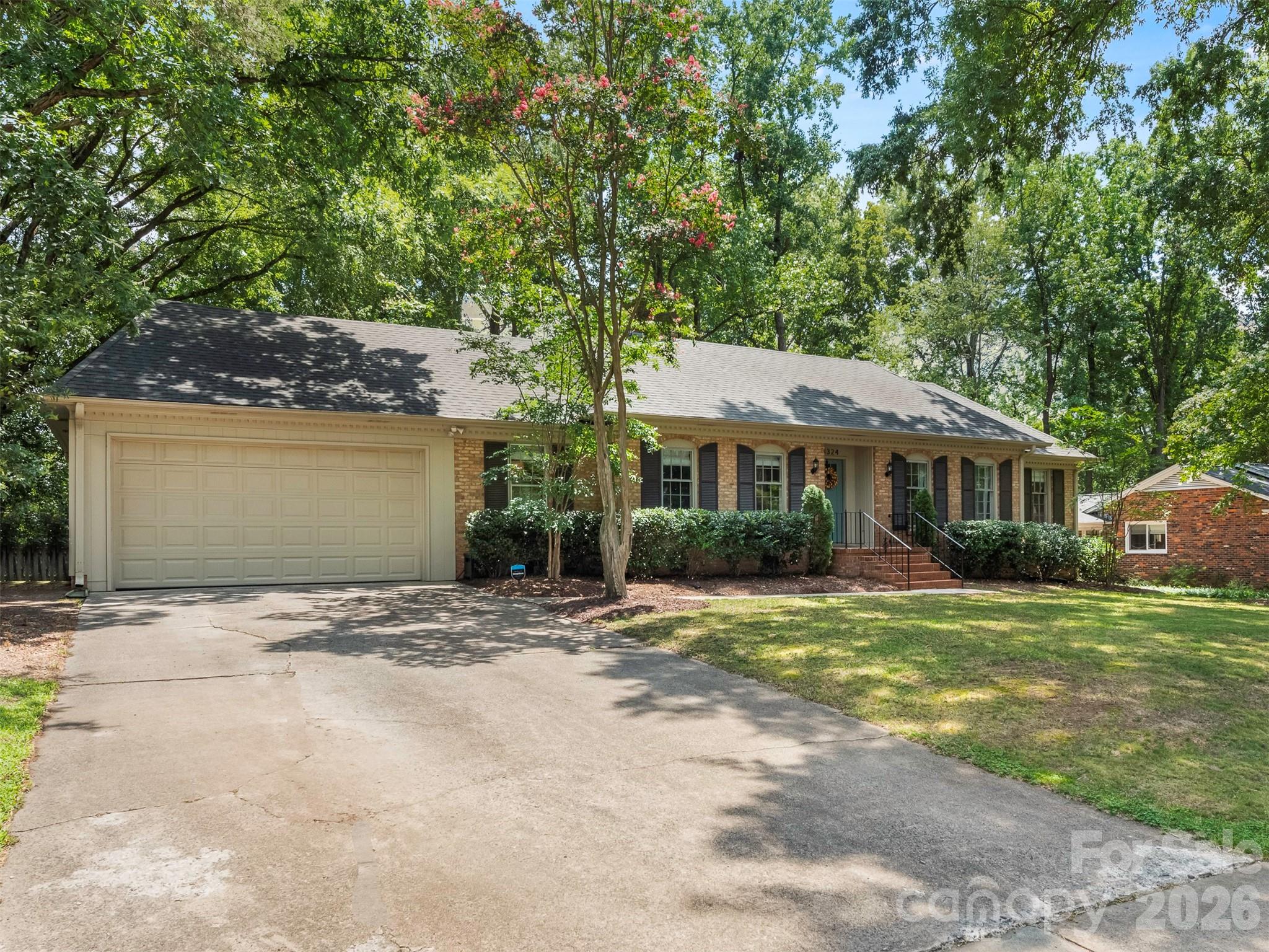 1324 Redcoat Drive — Charlotte