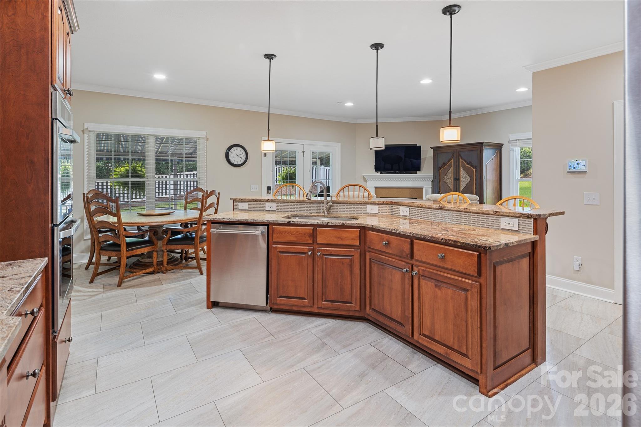 1746 30th Avenue Drive NE — Hickory