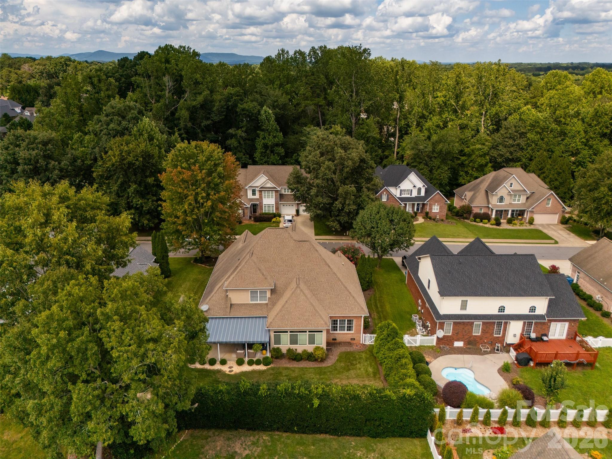 1746 30th Avenue Drive NE — Hickory