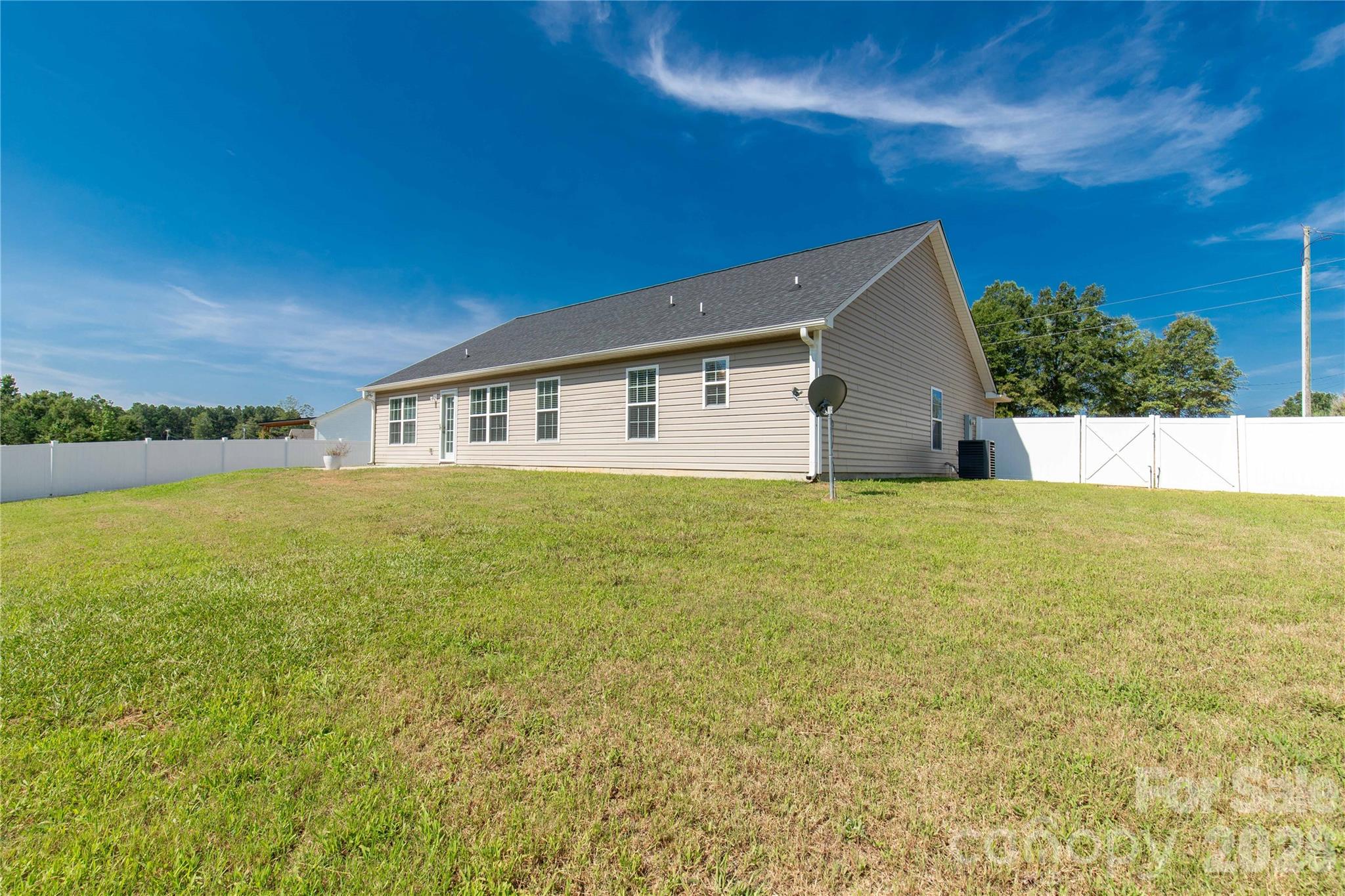 6407 Hunting Creek Road — Lancaster